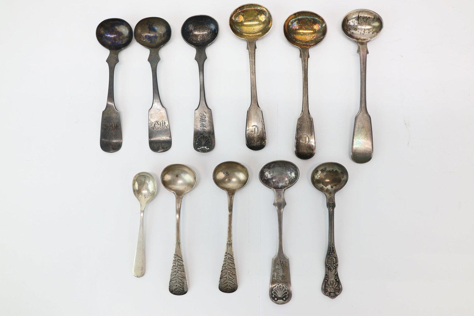 Group of 6 Assorted Sterling Silver Salt Spoons (1 of 10)