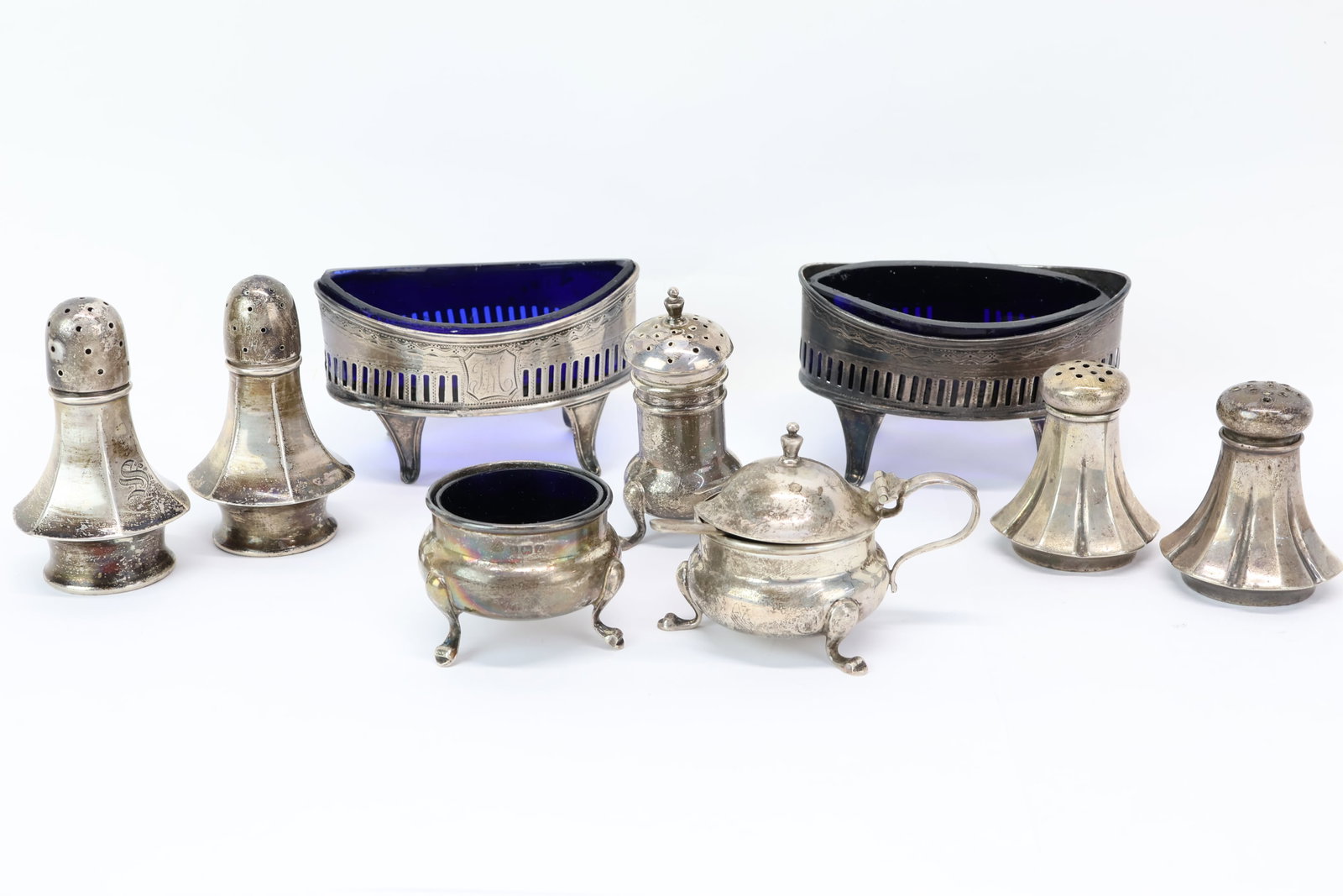 Group of Assorted Sterling Silver Salts and Peppers (1 of 13)