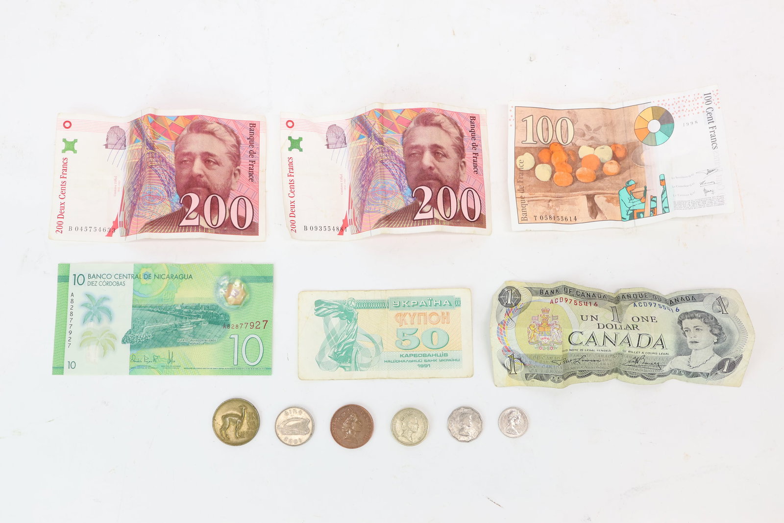 Group of Assorted Foreign Paper Money and Coins (1 of 9)