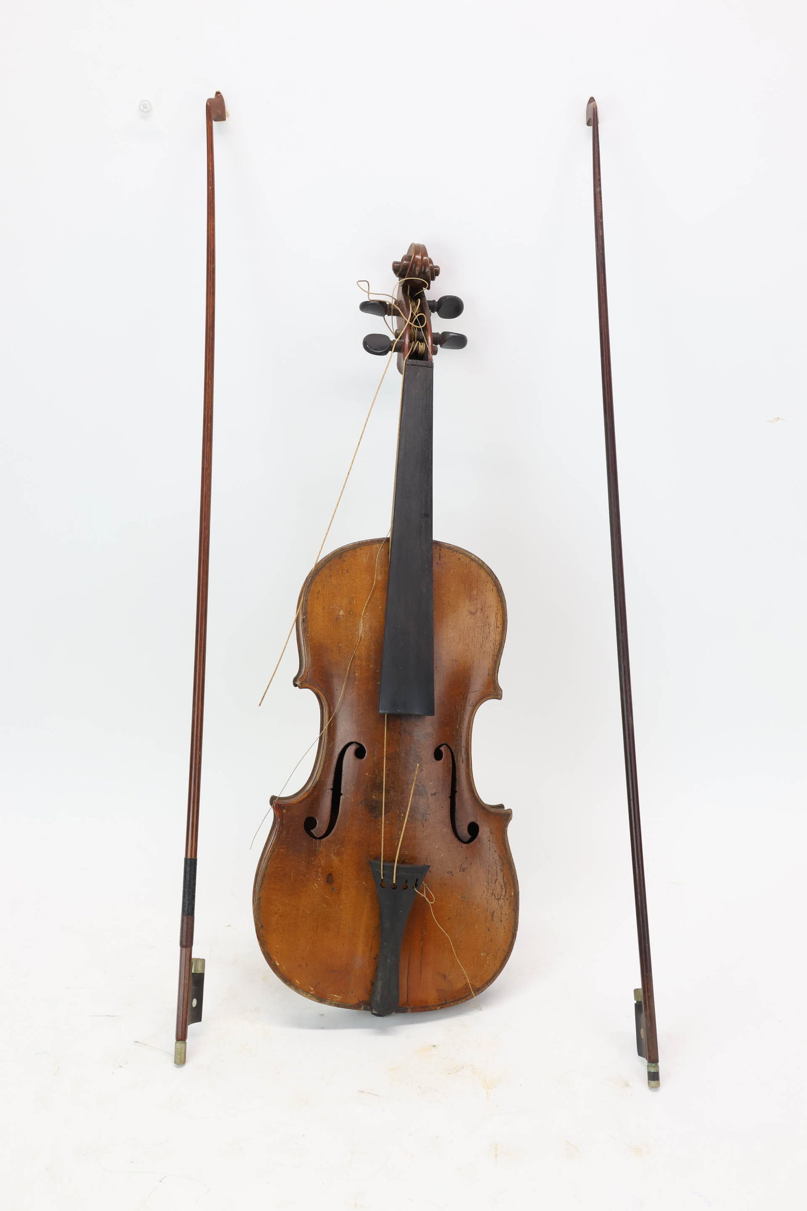 Vintage Violin with Fitted Case (1 of 20)