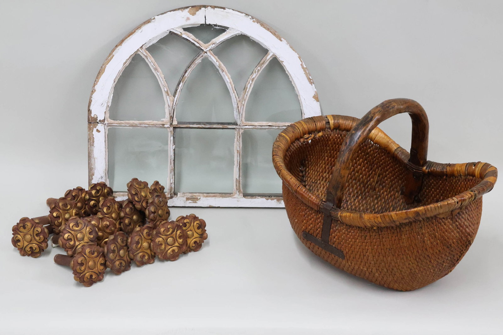 Vintage Asian Style Reeded Bentwood Carrying Basket: Vintage Asian Style Reeded Bentwood Carrying Basket Vintage Asian Style Reeded Bentwood Carrying Basket. Together with a Cathedral Style Archway window and a set of 16 gilt painted wooden tiebacks