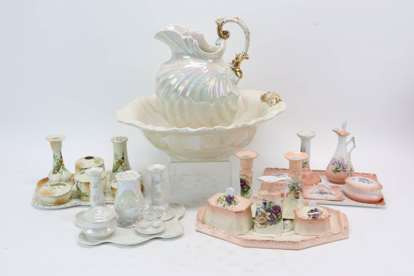 Group of Assorted Porcelain Vanity Articles (1 of 19)