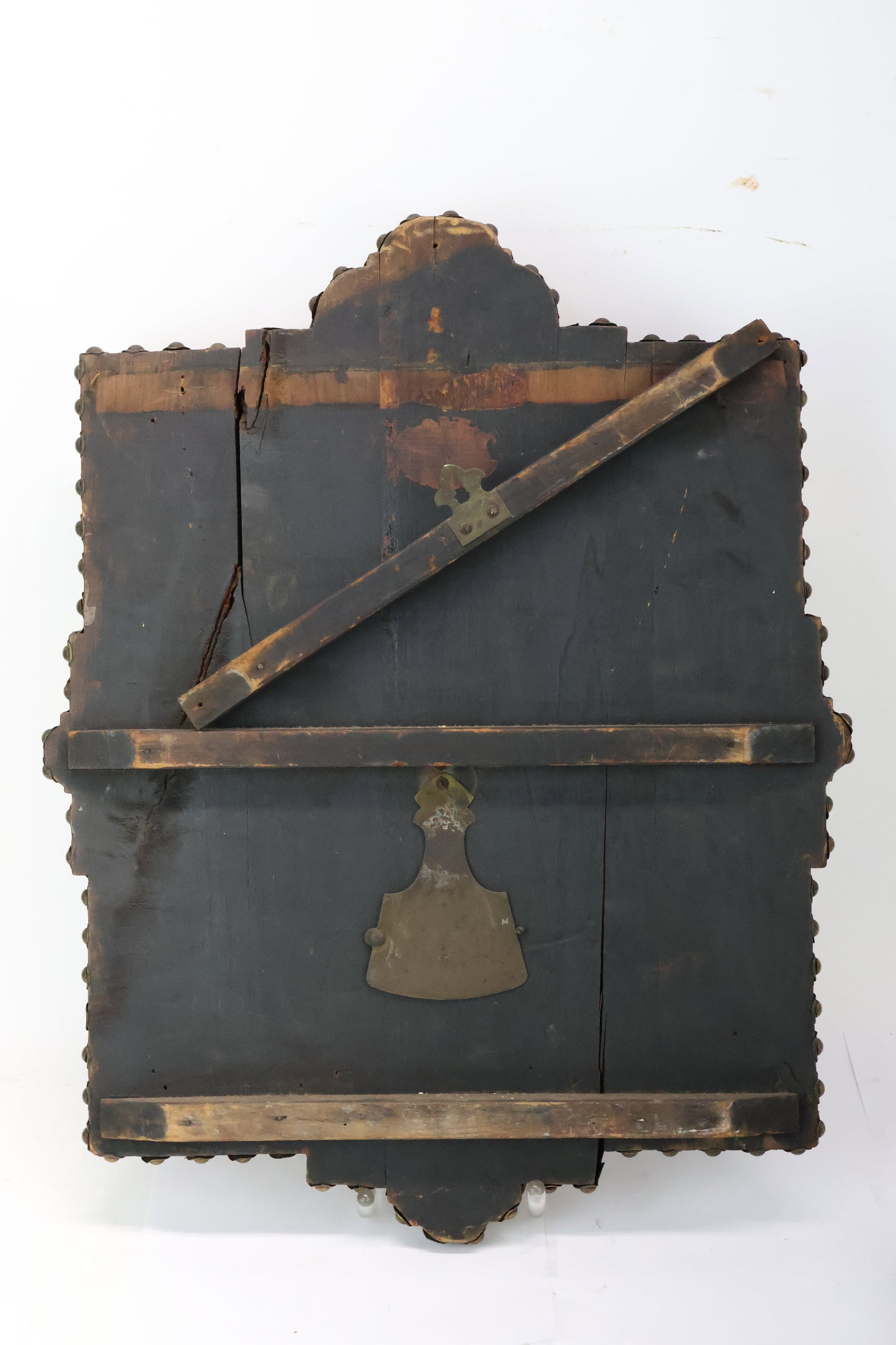 Antique Brass Embossed Wall Clock - 8