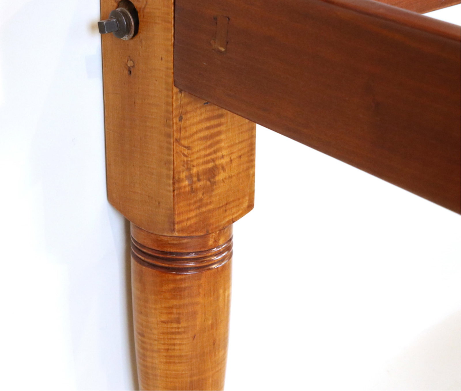Federal Figured Maple Tall Post Bedstead - 10