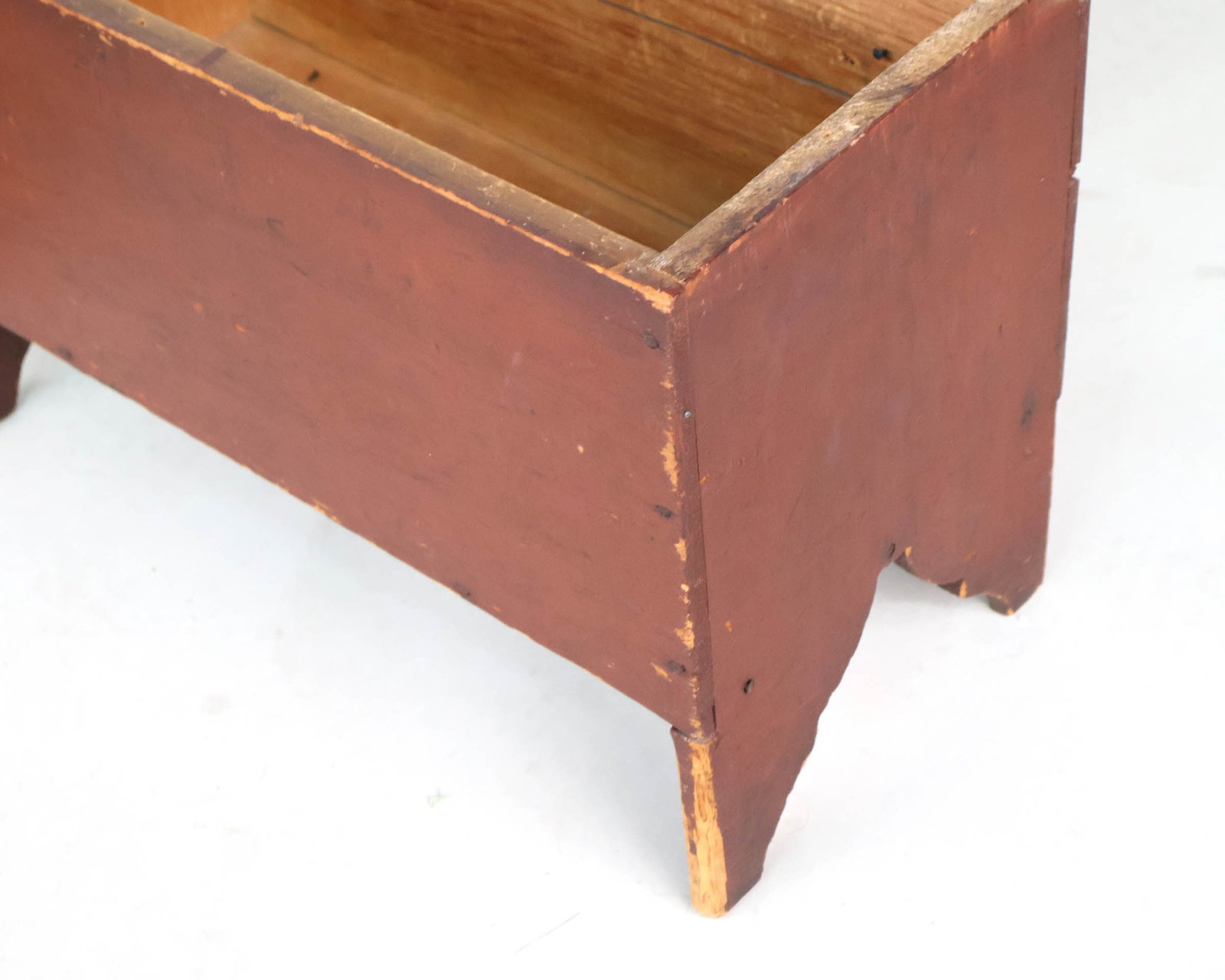 Sponge Decorated Box - 9