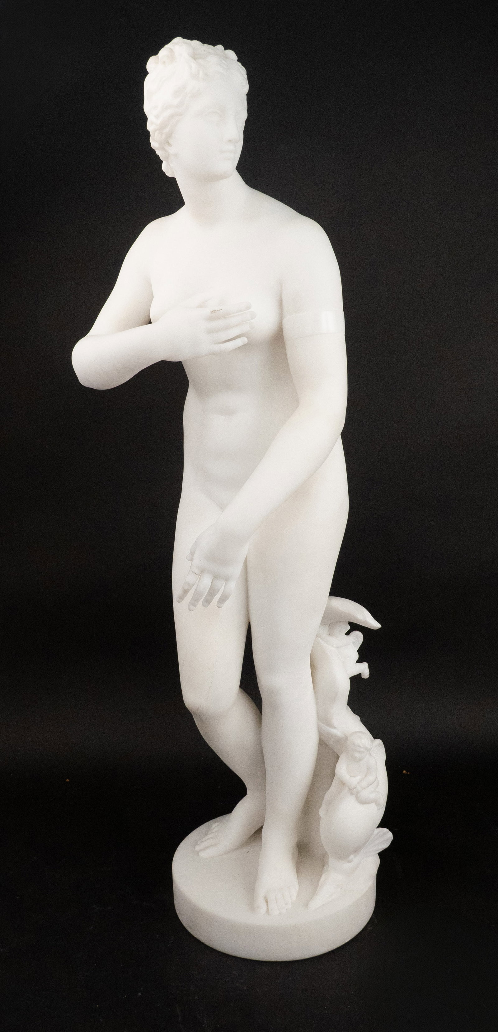 Pietro Bazzanti, Italian 1823-1874, Venus De' Medici, Carved Marble: Pietro Bazzanti Italian, 1823-1874 Venus De' Medici Carved Marble 20th C. Signed on base "P. Bazzanti /Firenze". Repair to one finger. Provenance: Alex Cooper, Towson, Marylan