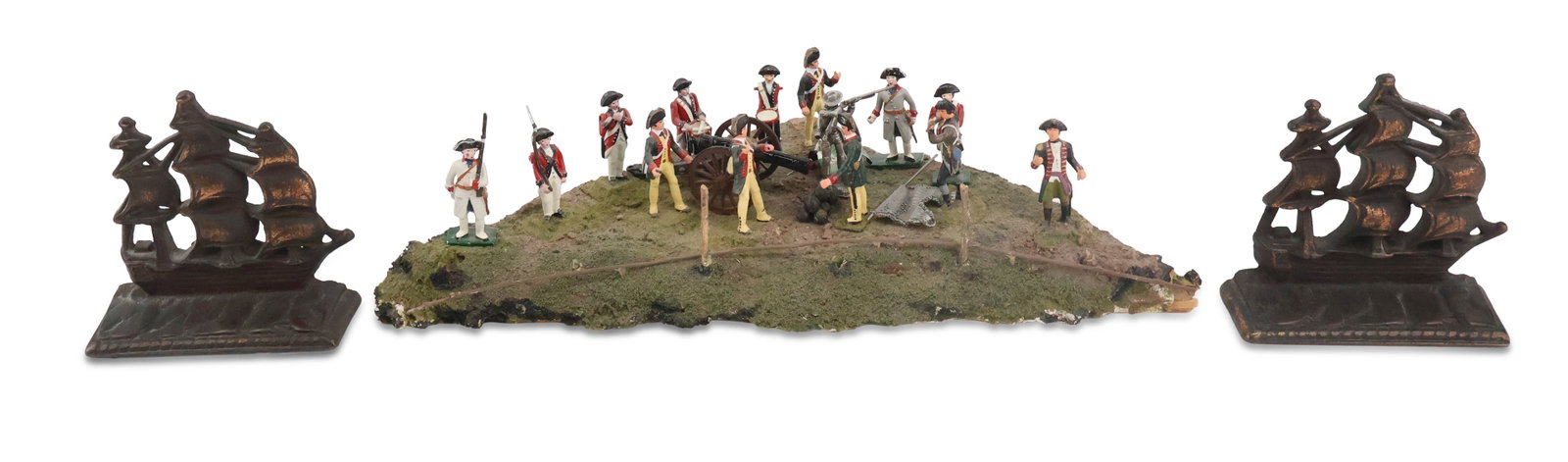 Revolutionary War Artillery Diorama: Revolutionary War Artillery Diorama Featuring, 9 mounted figures, possibly by Reeves, as well as four additional unmounted figures, one carrying a flat. Scratched into some on the bottom "MMM made in