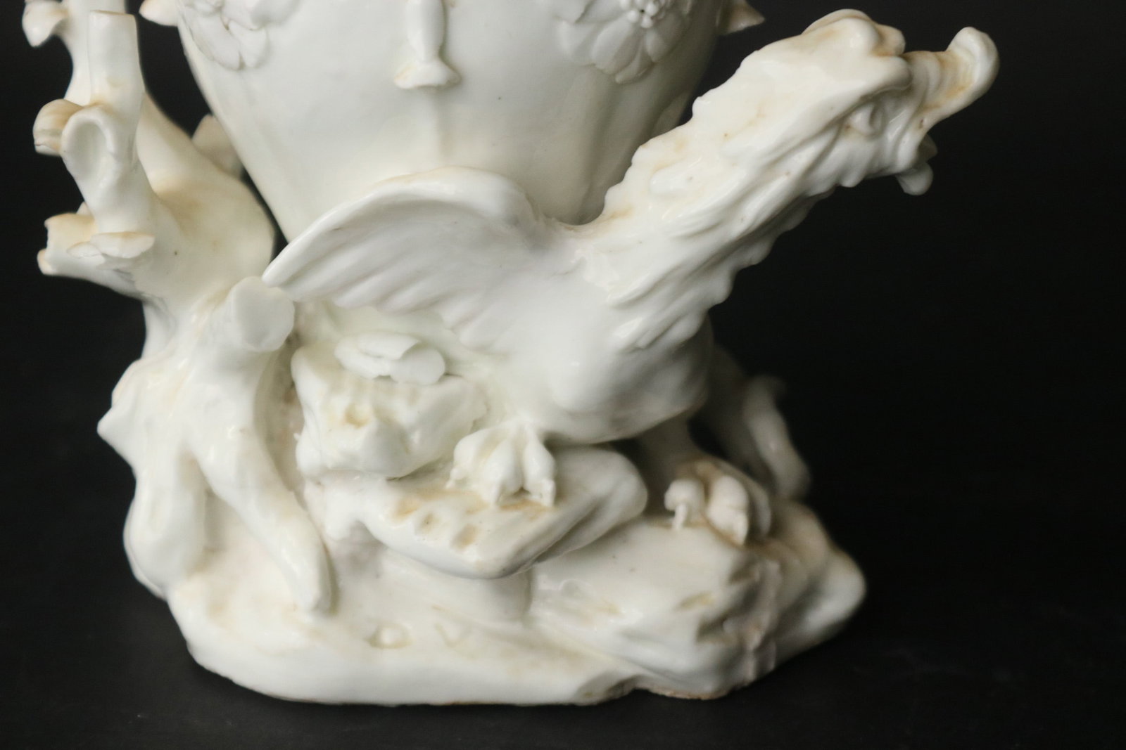 Blanc de Chine Ormolu-Mounted Urn - 5