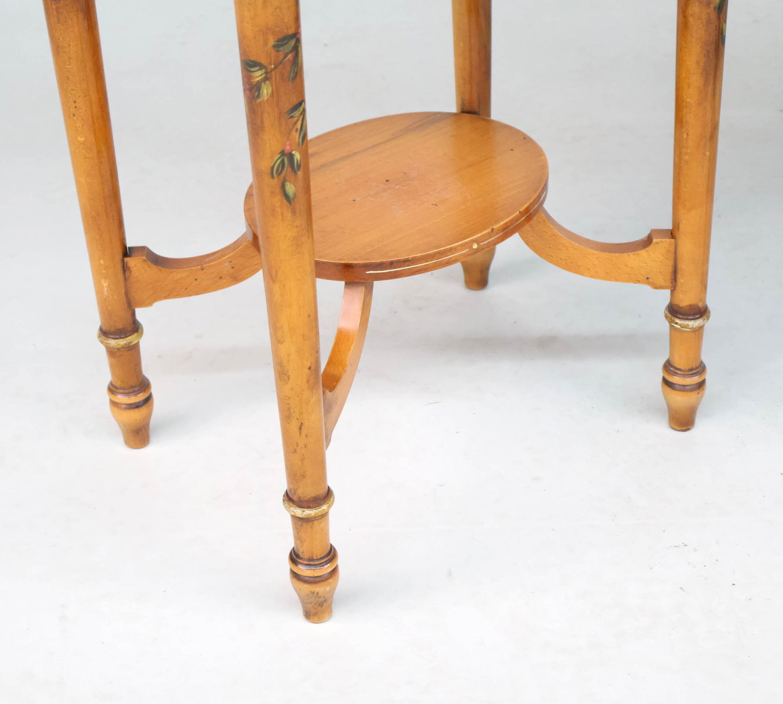 Neoclassical Style Paint-Decorated Side Table - 4