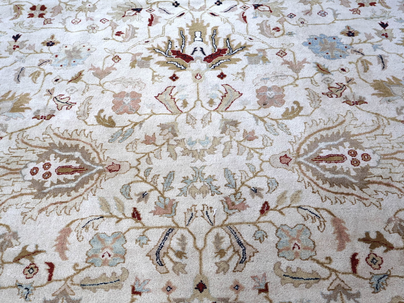 Indo-Tabriz Carpet - 10