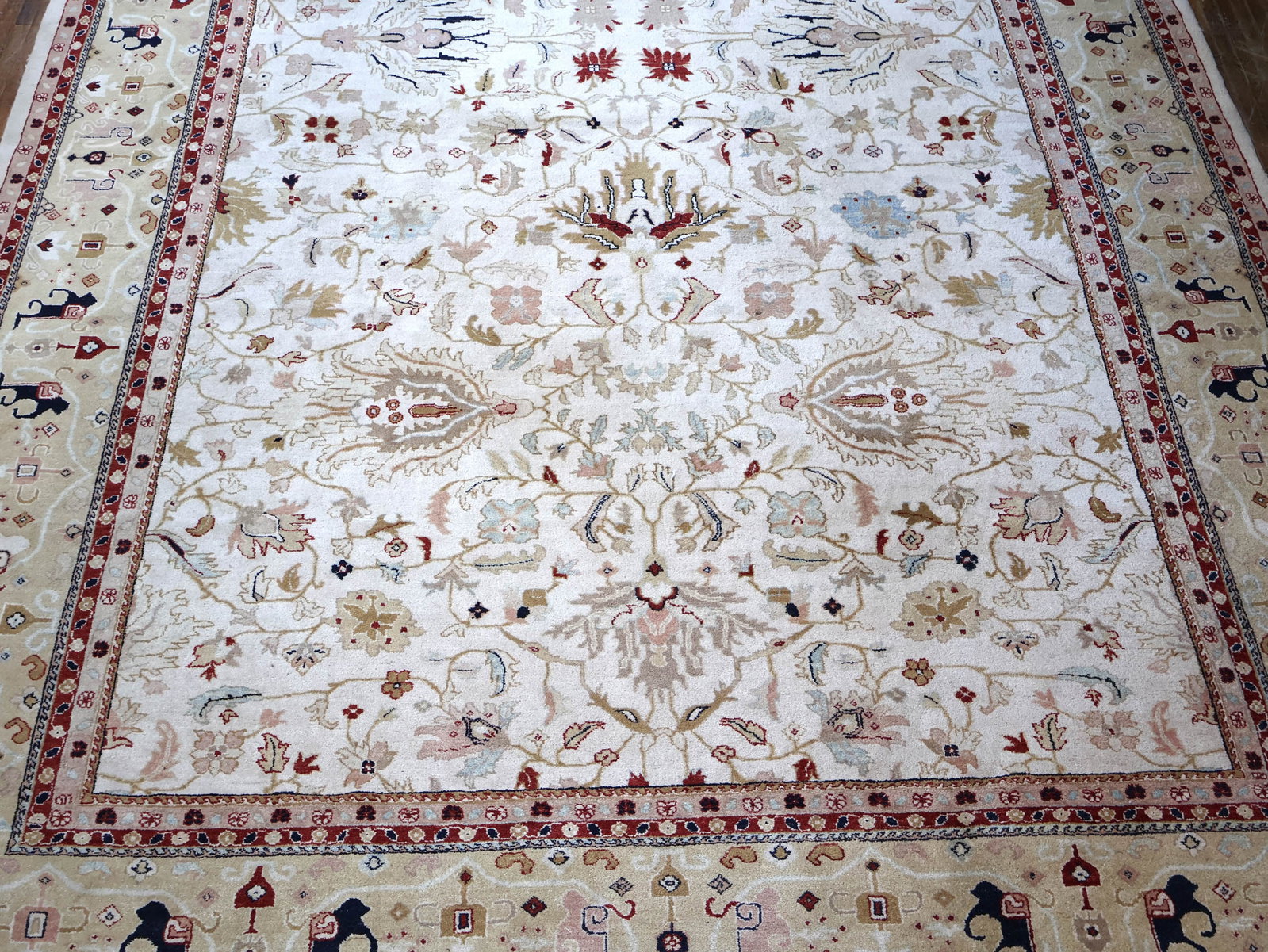 Indo-Tabriz Carpet - 4