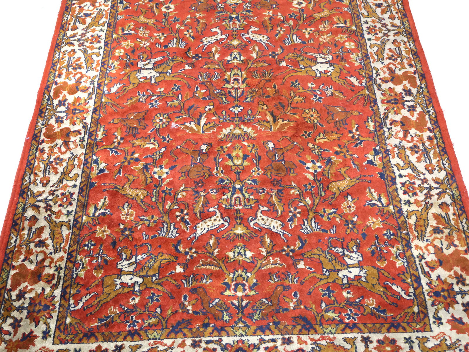 Machine-Made Rug with Hunting Pattern - 3