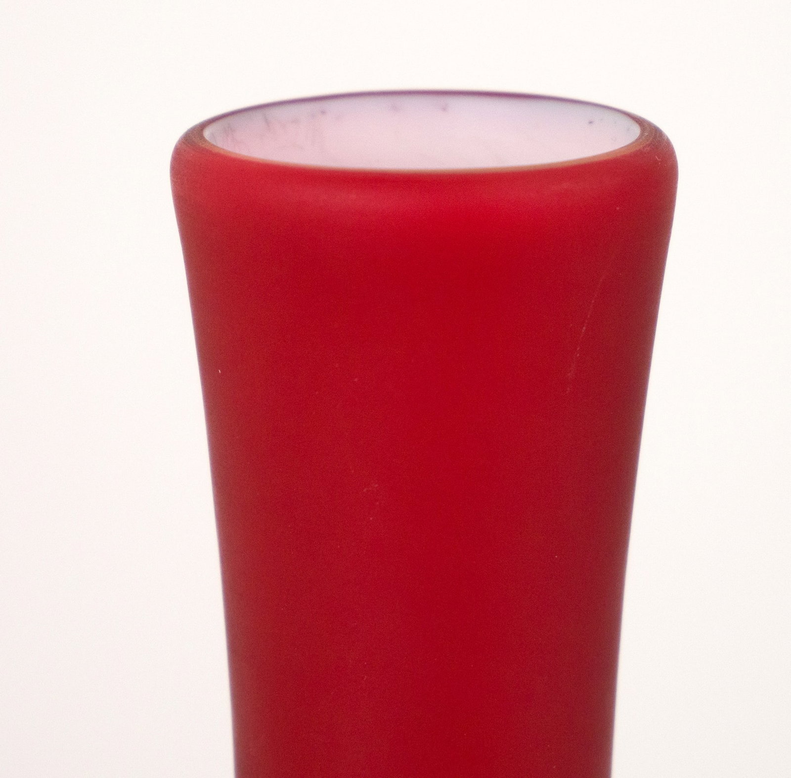Four Peach Blow Table Articles - 6