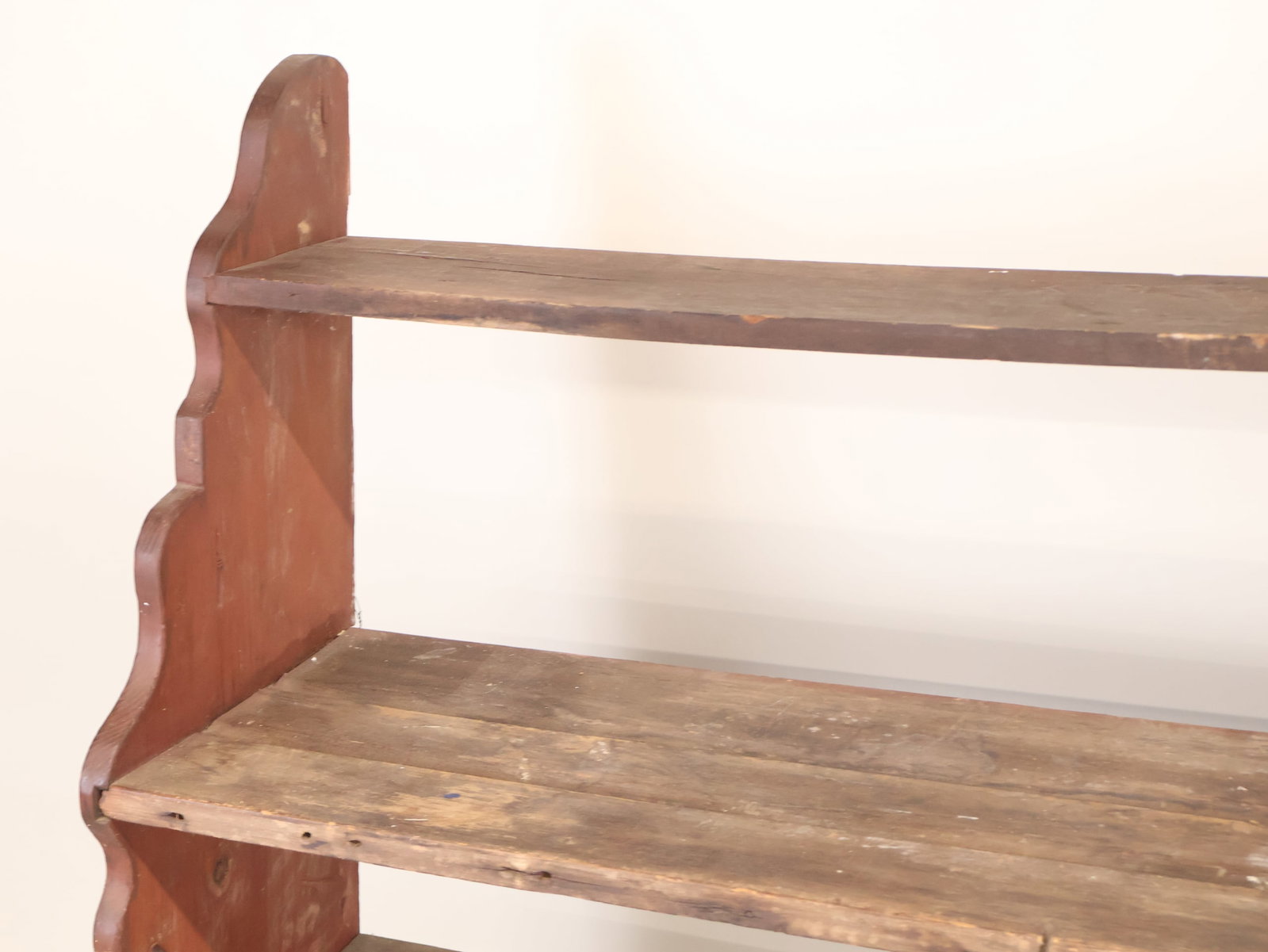 Red-Stained Pine Bucket Bench - 3