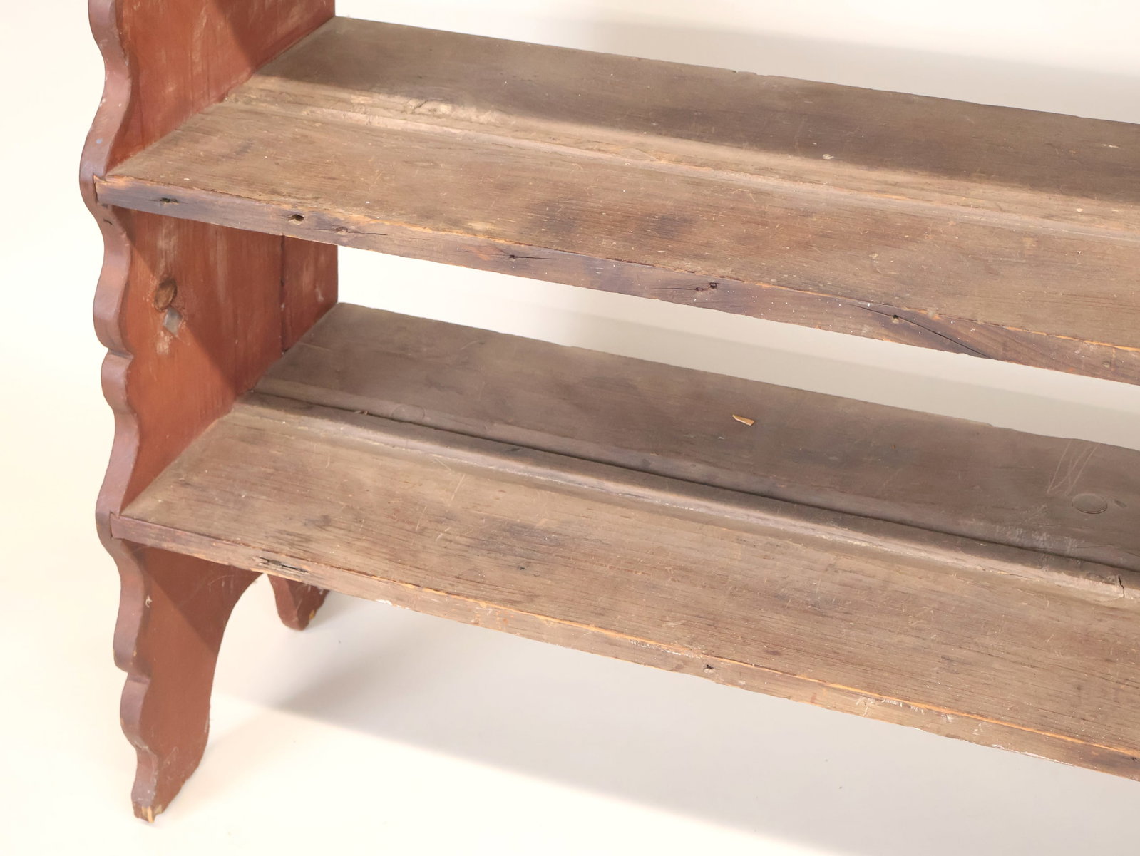 Red-Stained Pine Bucket Bench - 5