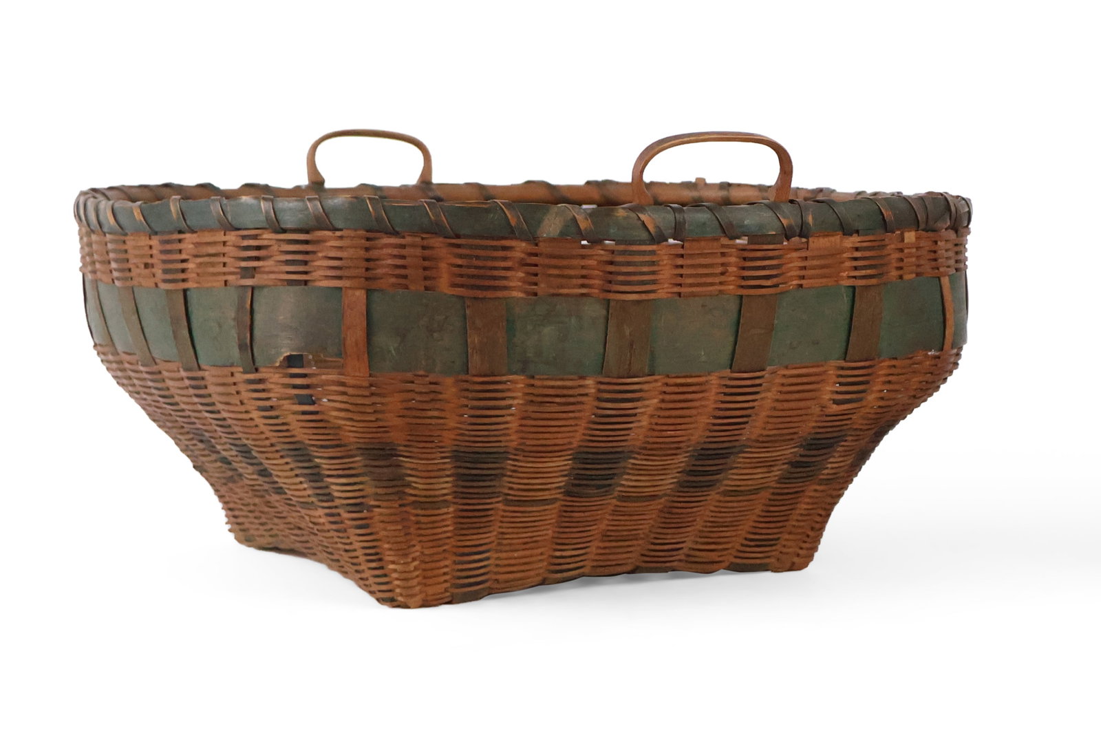 Woven Splint Basket: Woven Splint Basket 19th C. Provenance: American Hurrah Antiques, New York, 1977 Christie's New York, Jan. 20, 2022, lot 214 Property from a Private Collection 6 1/2 x 13 x 13 in. (16.5 x 33 x 33 cm.)