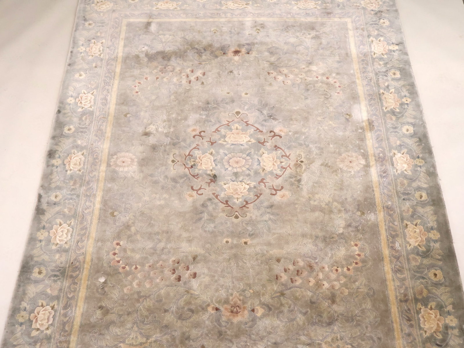 Chinese Silk Rug - 3