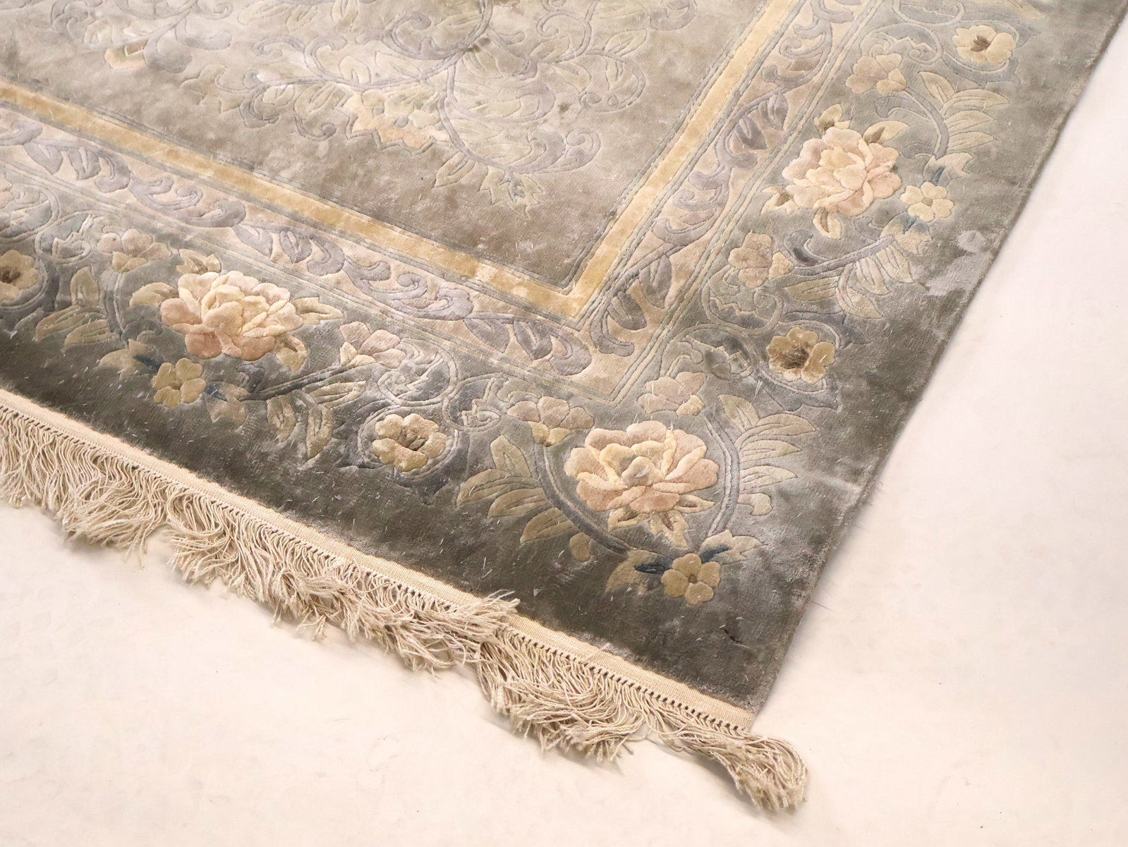 Chinese Silk Rug - 5
