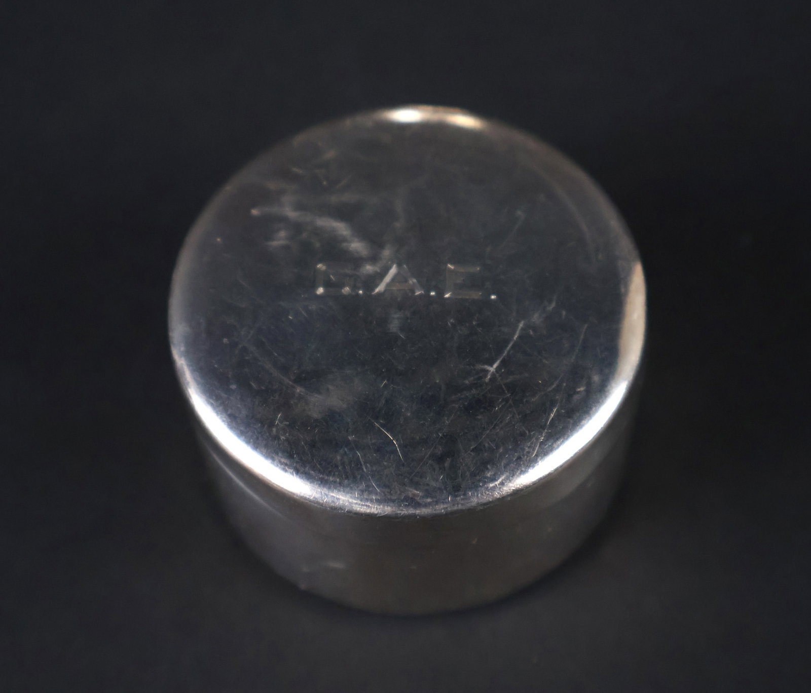 Sterling Silver Circular Covered String Box - 2