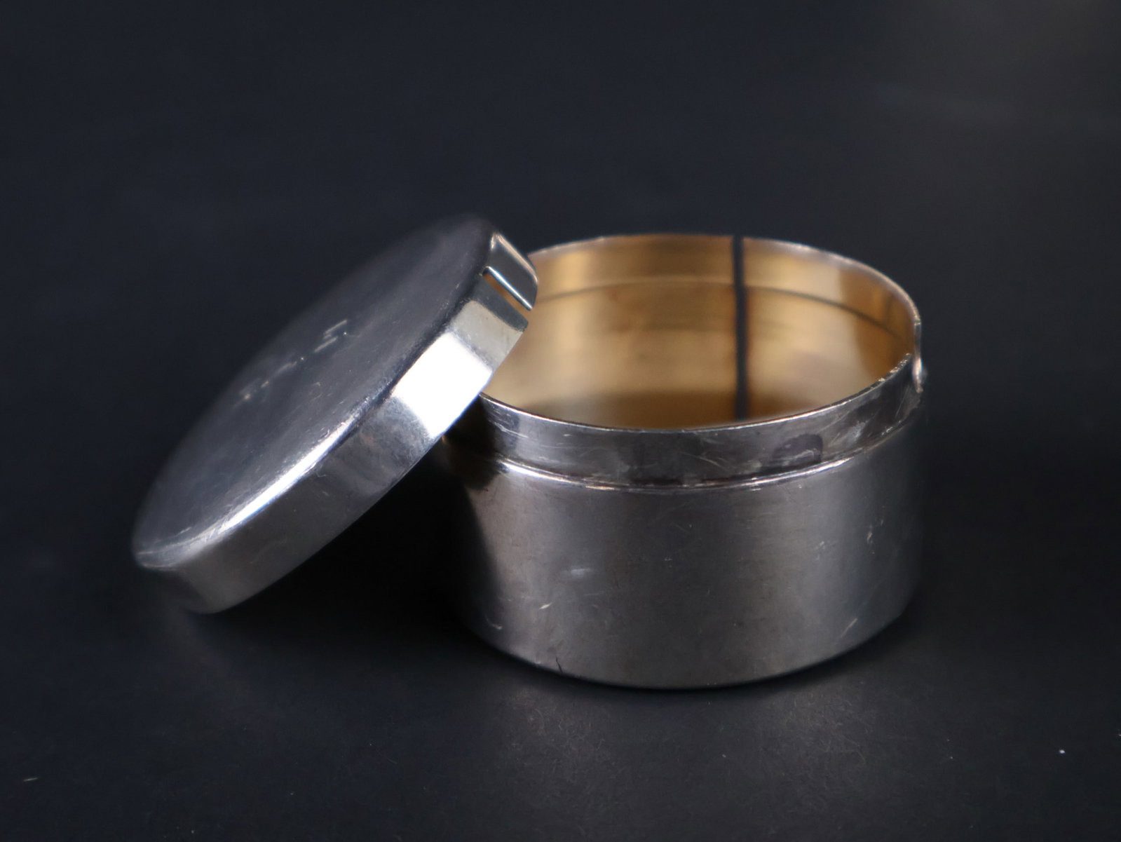 Sterling Silver Circular Covered String Box - 3