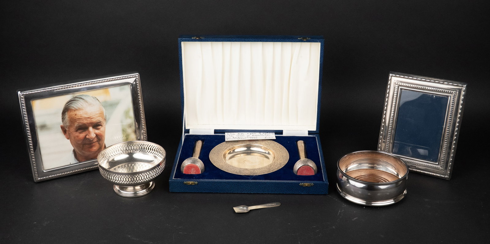 Modern English Silver Dish and Matching Vases (1 of 9)