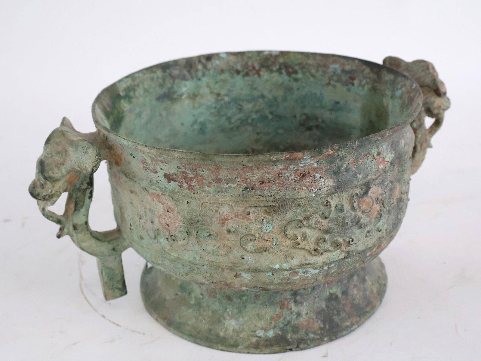 Chinese Archaic Bronze Gui - 8