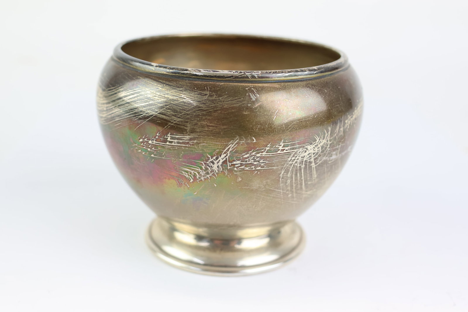 Gorham Sterling Silver Puritan Bowl: Gorham Sterling Silver Puritan Bowl Gorham Sterling Silver Puritan Bowl Approximately 5 t.o. Used condition, wear, worn, dents, 3 1/4" tall x 4 1/4" diameter