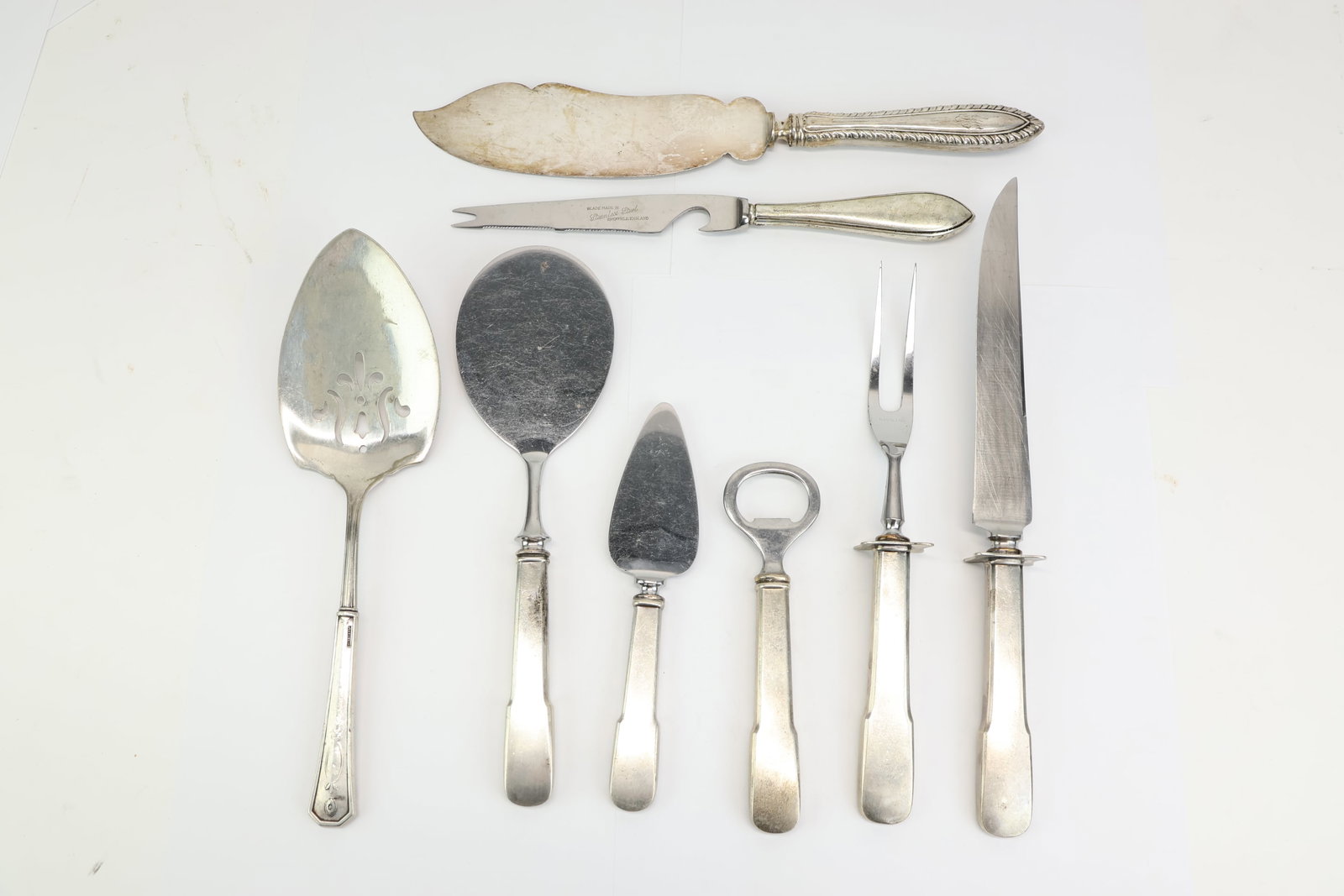 Group of 8 Assorted Sterling Silver Handled Cutlery (1 of 6)