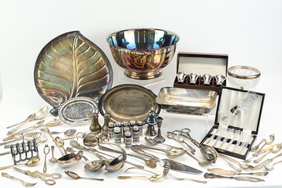 Group of Assorted Silver Plated Table Articles (1 of 17)
