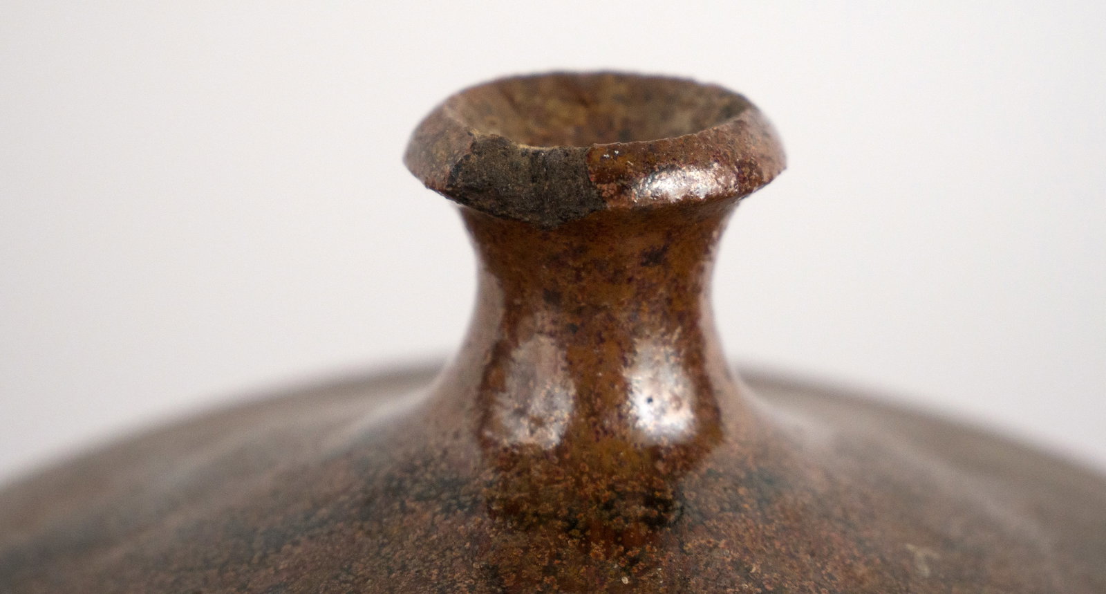 Four Art Pottery Table Articles - 2