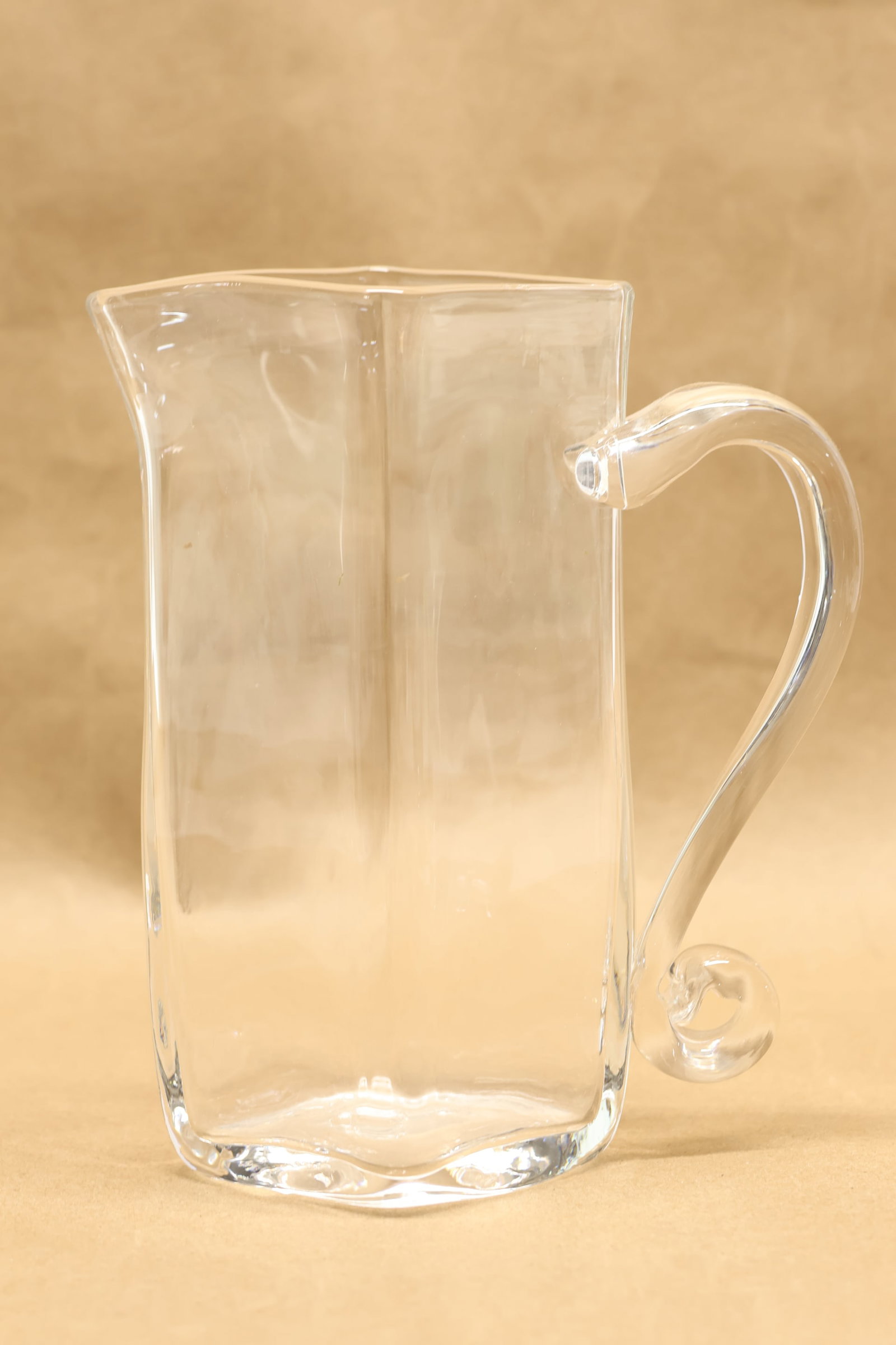 Five Simon Pearce Glass Table Articles - 10