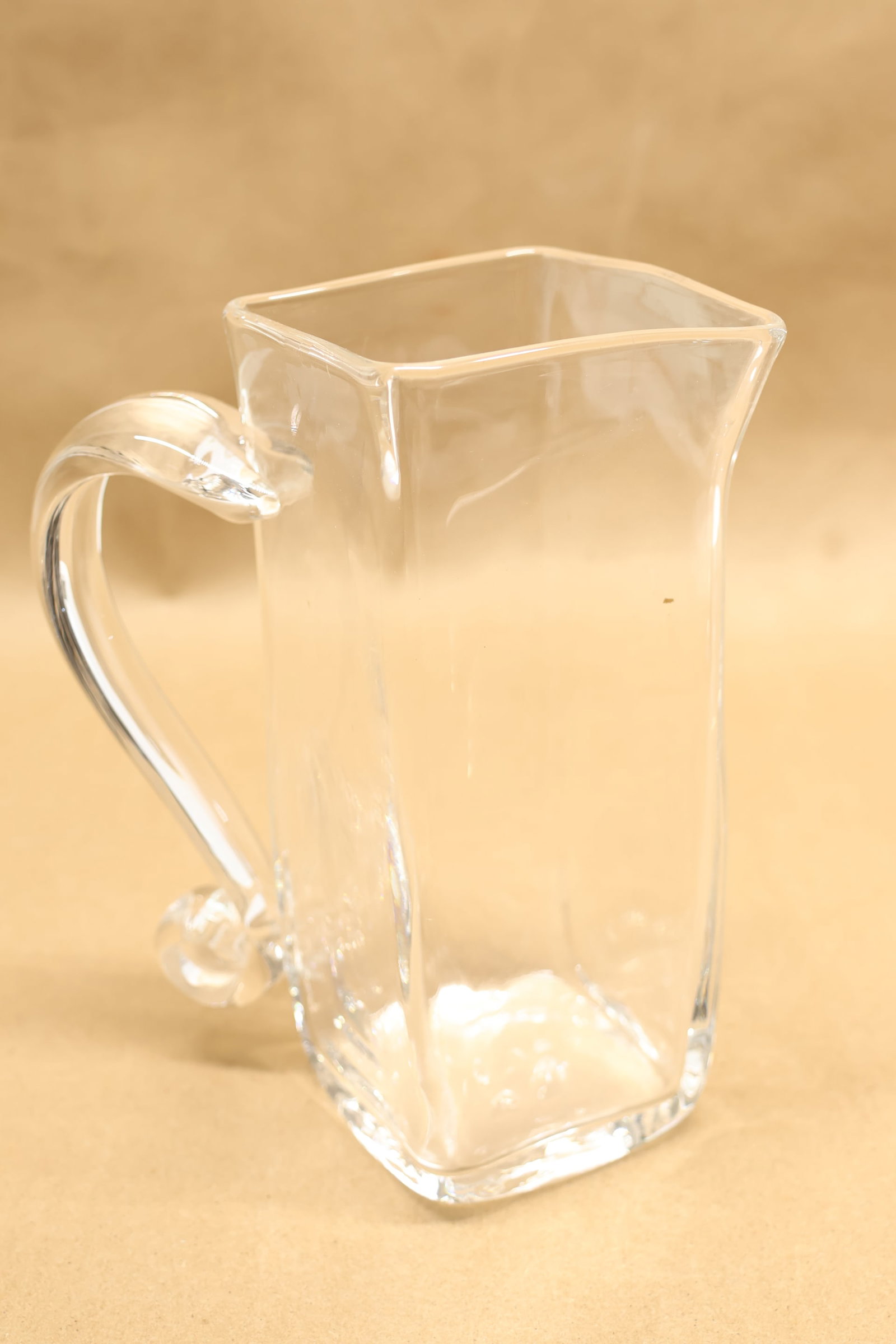 Five Simon Pearce Glass Table Articles - 12