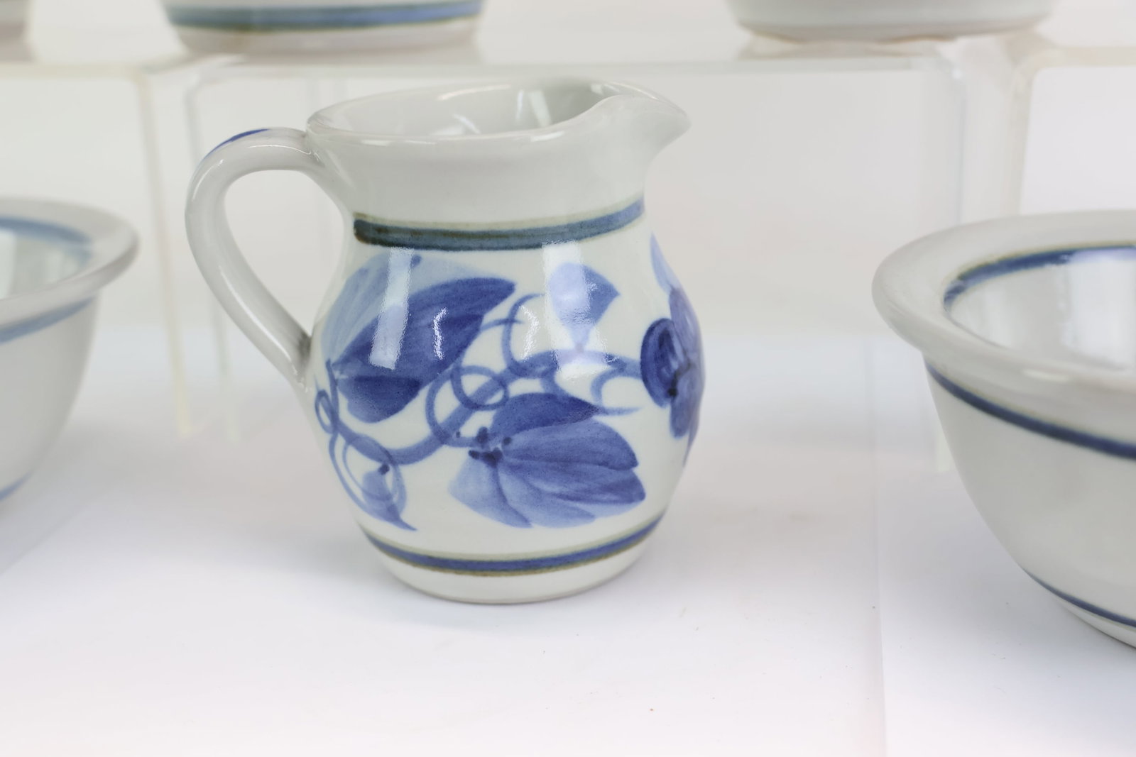 Seven Miranda Thomas for Simon Pearce "Grapevine" Table Articles - 7