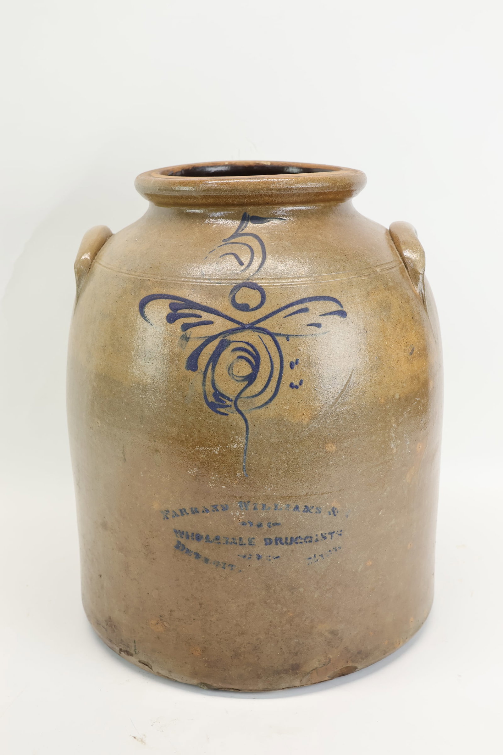 Five-Gallon Blue Bee Decorated Detroit, Michigan Stoneware Crock (1 of 9)