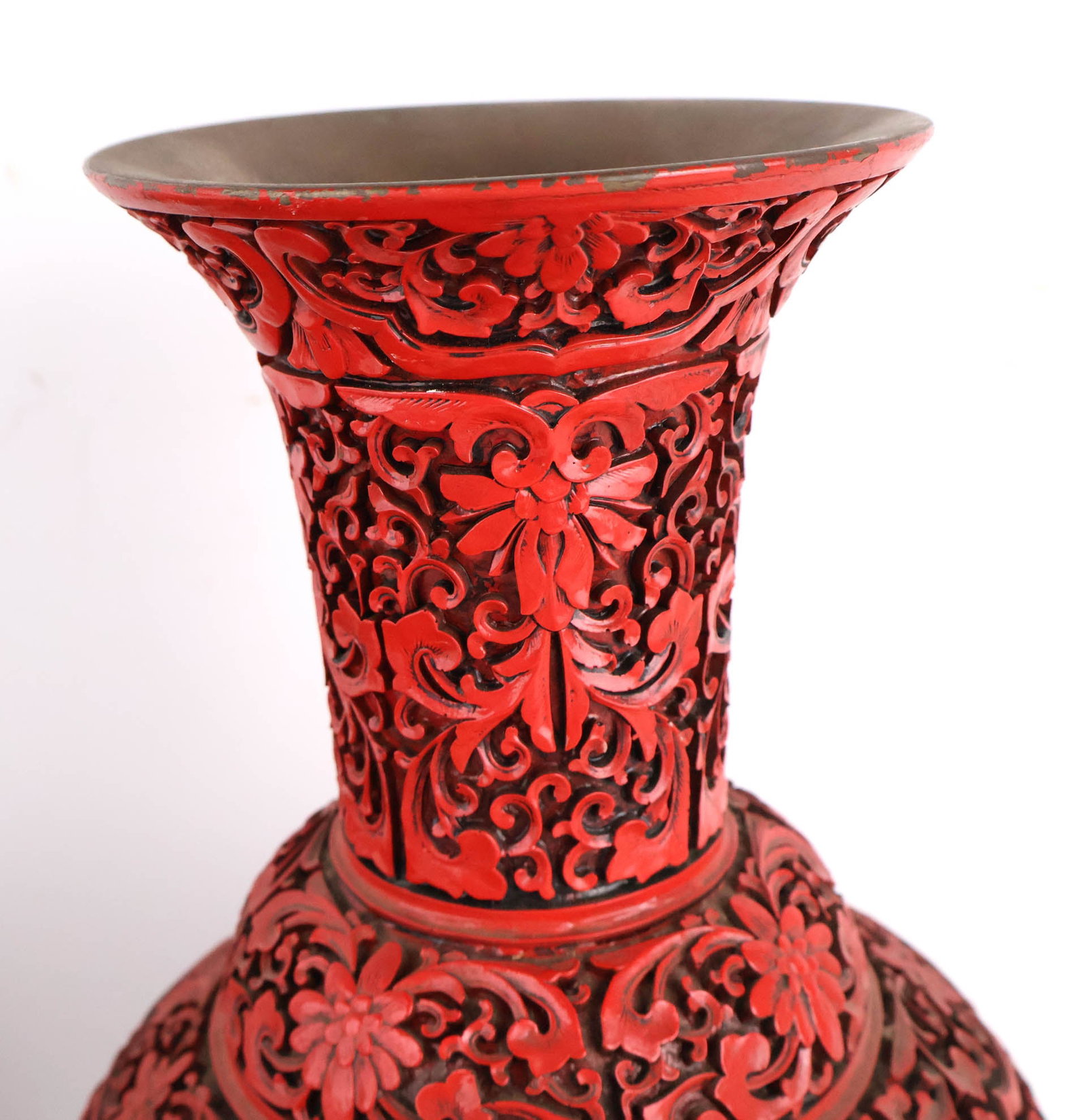 Chinese Cinnabar Vase - 7