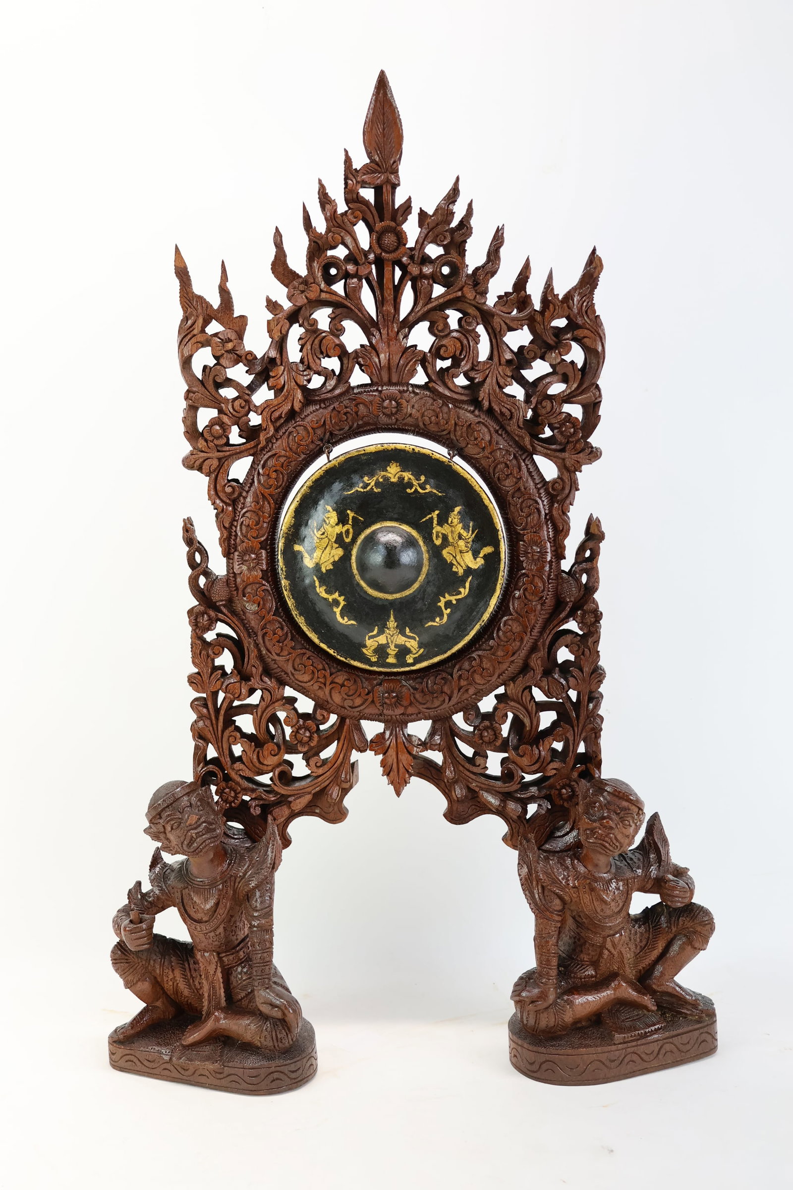 Vintage Burmese Temple Gong: Vintage Burmese Temple Gong Vintage Burmese Temple Gong having carved floral and foliate design with central gilt decorated gong. Used condition, wear, worn, losses, missing pieces. 28 1/4" tall x 17