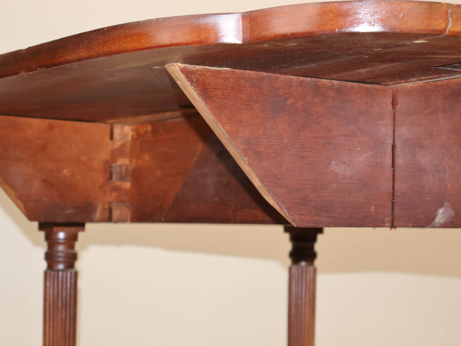 Federal Mahogany Drop Leaf Table - 13