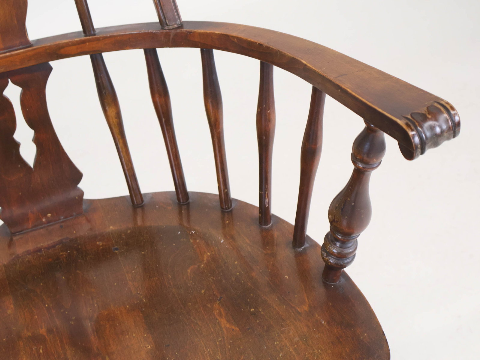 Walnut Highback Windsor Armchair - 14
