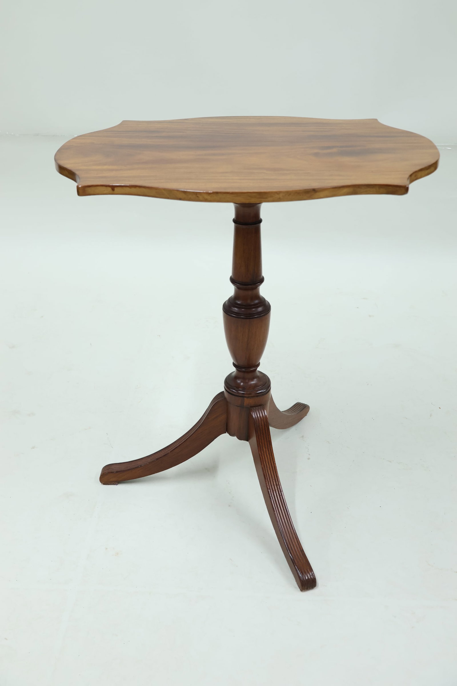 Antique Federal Mahogany Tilt Top Candlestand (1 of 1)