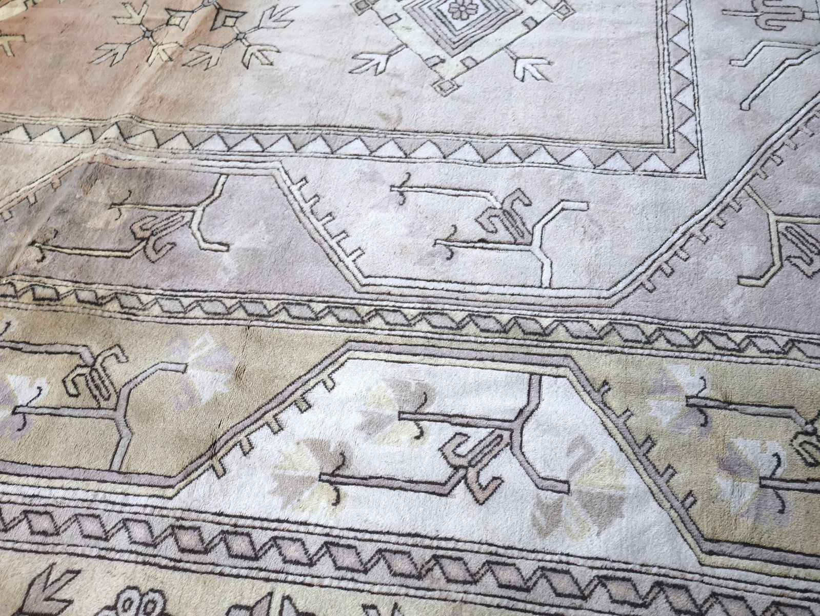 Melas Carpet - 11