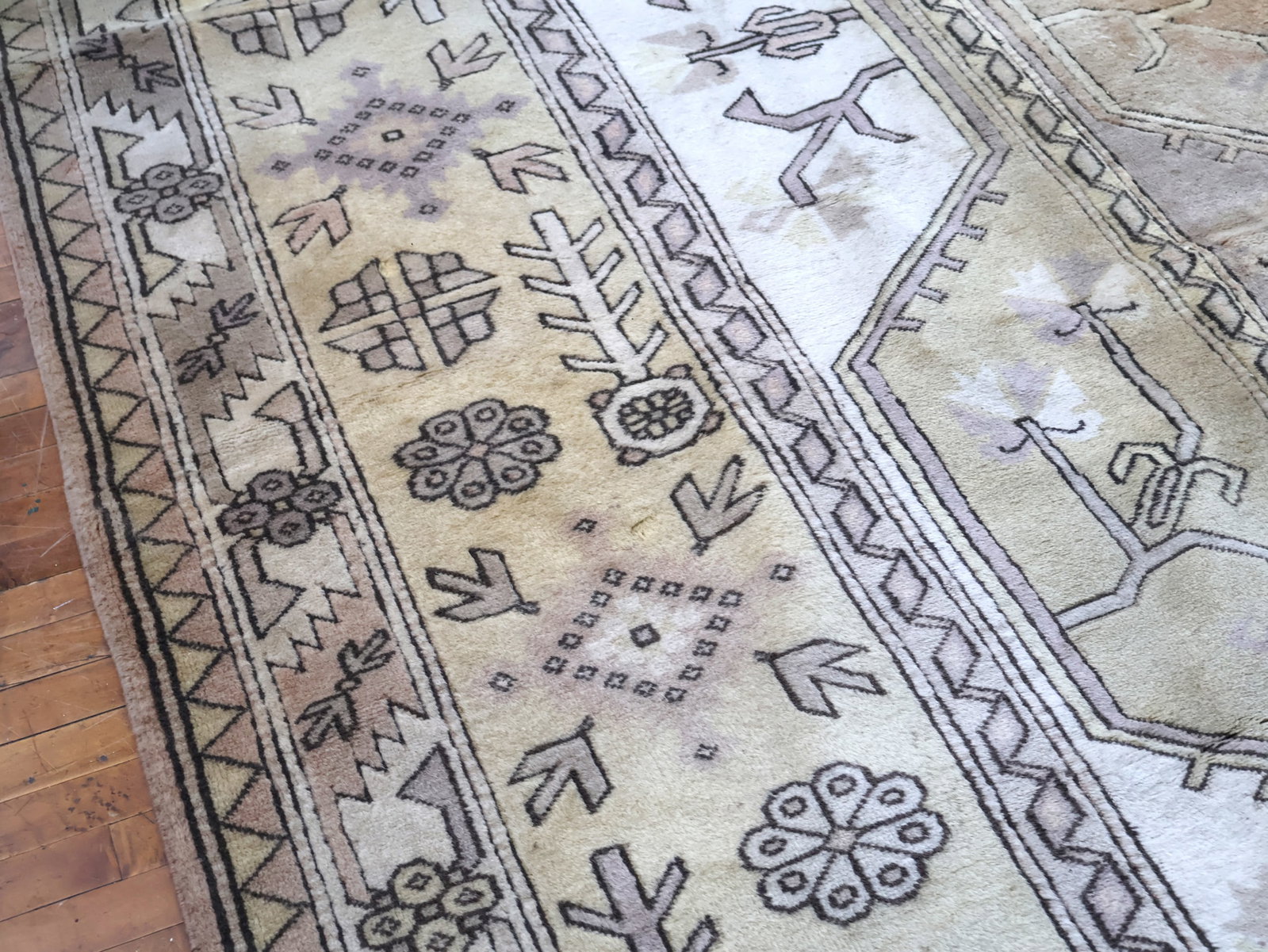 Melas Carpet - 13