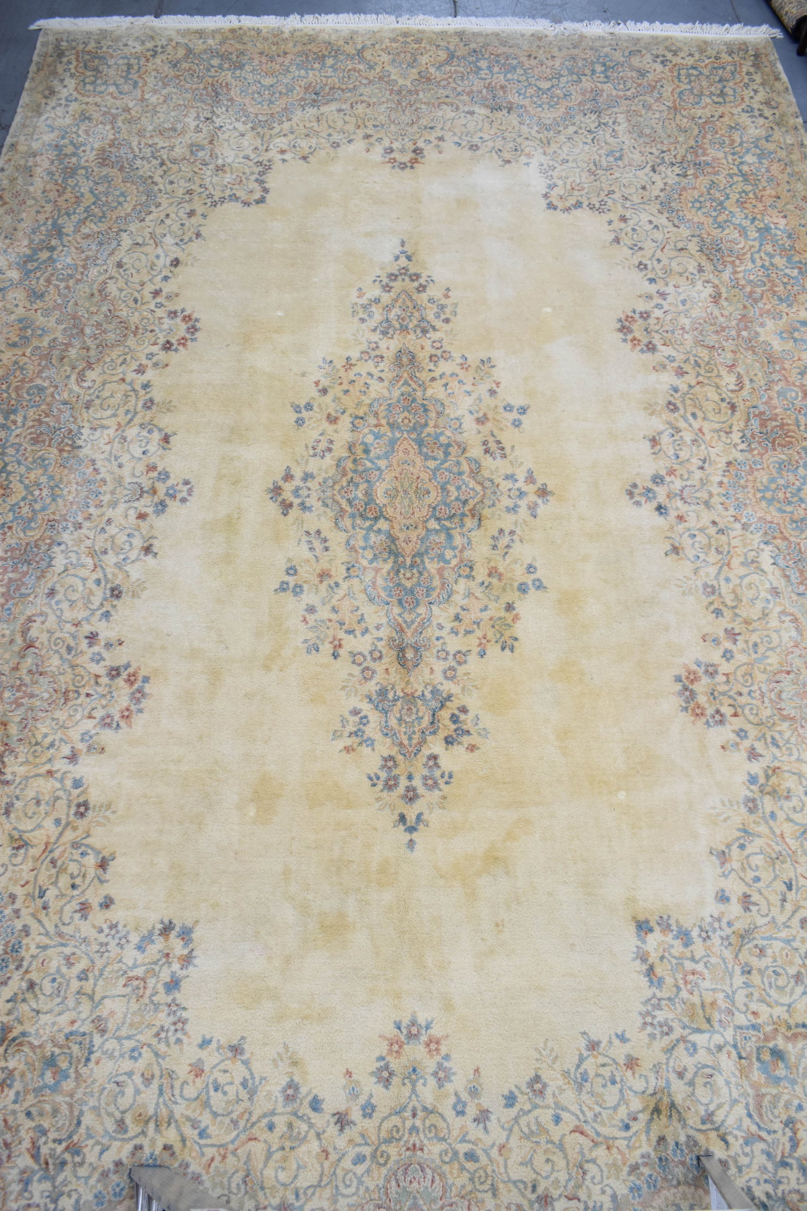 Large Room Size Kerman Style Carpet: Large Room Size Kerman Style Carpet Large Room Size Kerman Style Carpet. Used condition, some wear, minor stains. 137" x 221" (11'4" x 18'4")