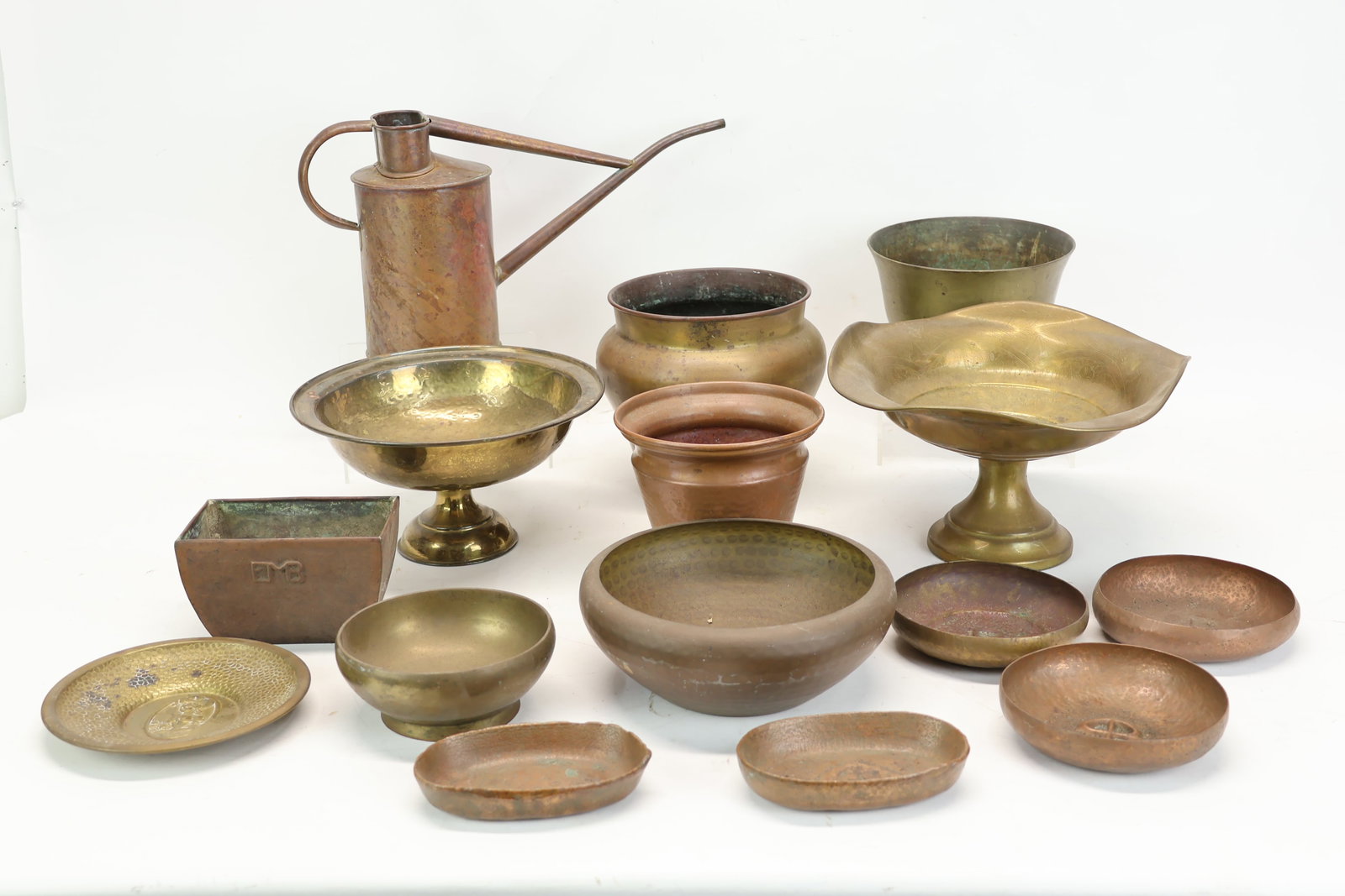 Group of 15 Assorted Copper and Brass Articles (1 of 10)