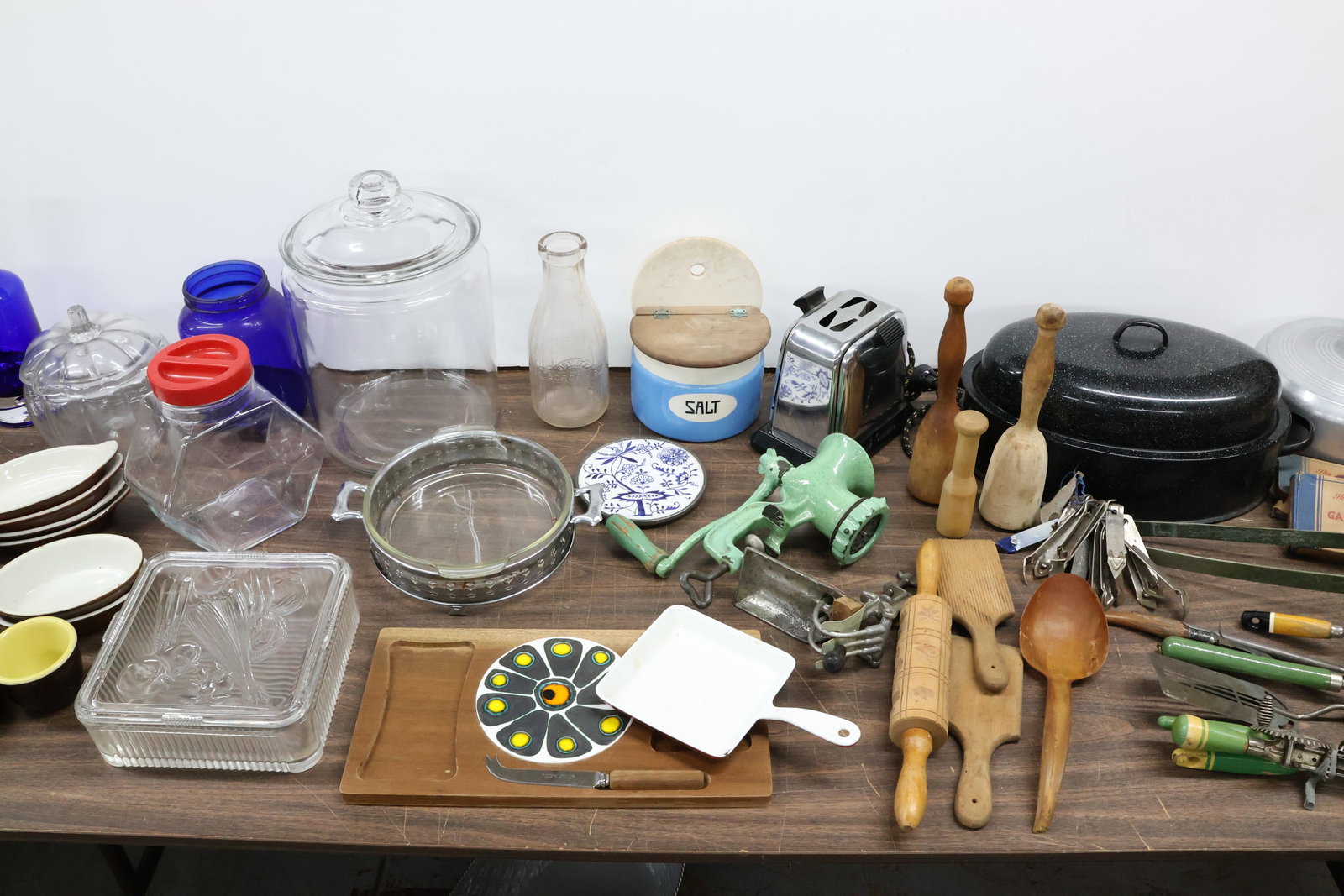 Large Group of Assorted Kitchen Articles - 2