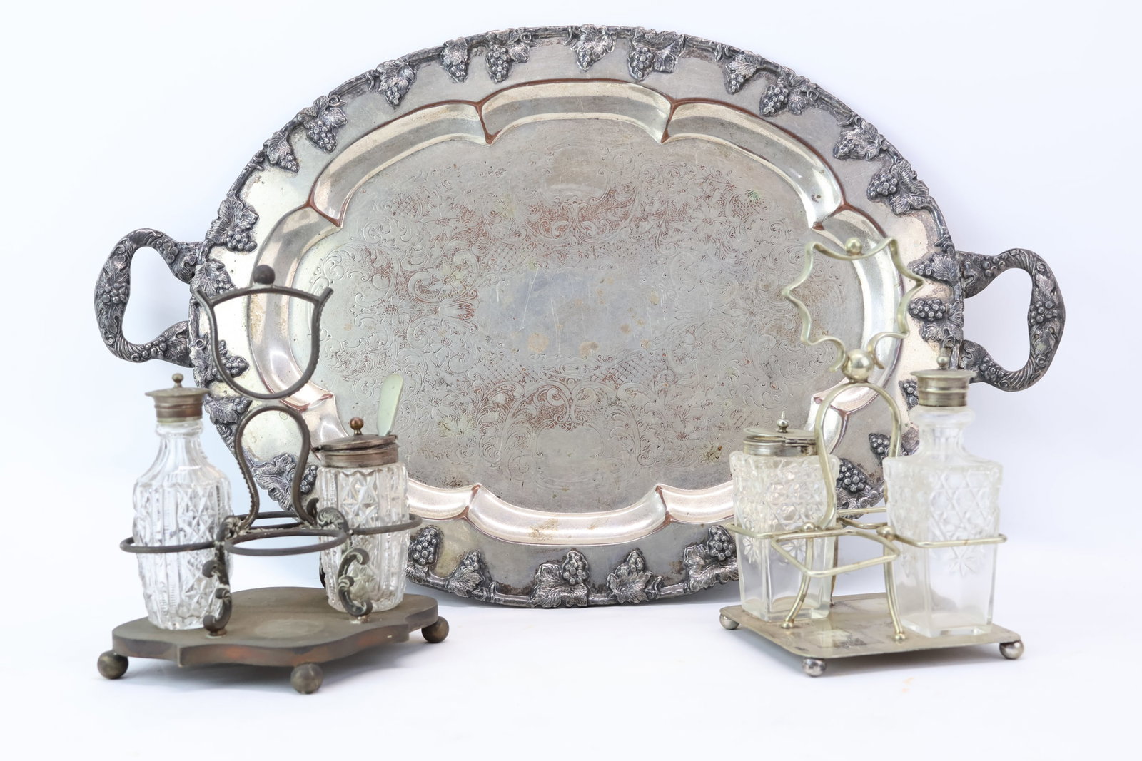 Large Silver Plated Serving Platter (1 of 7)