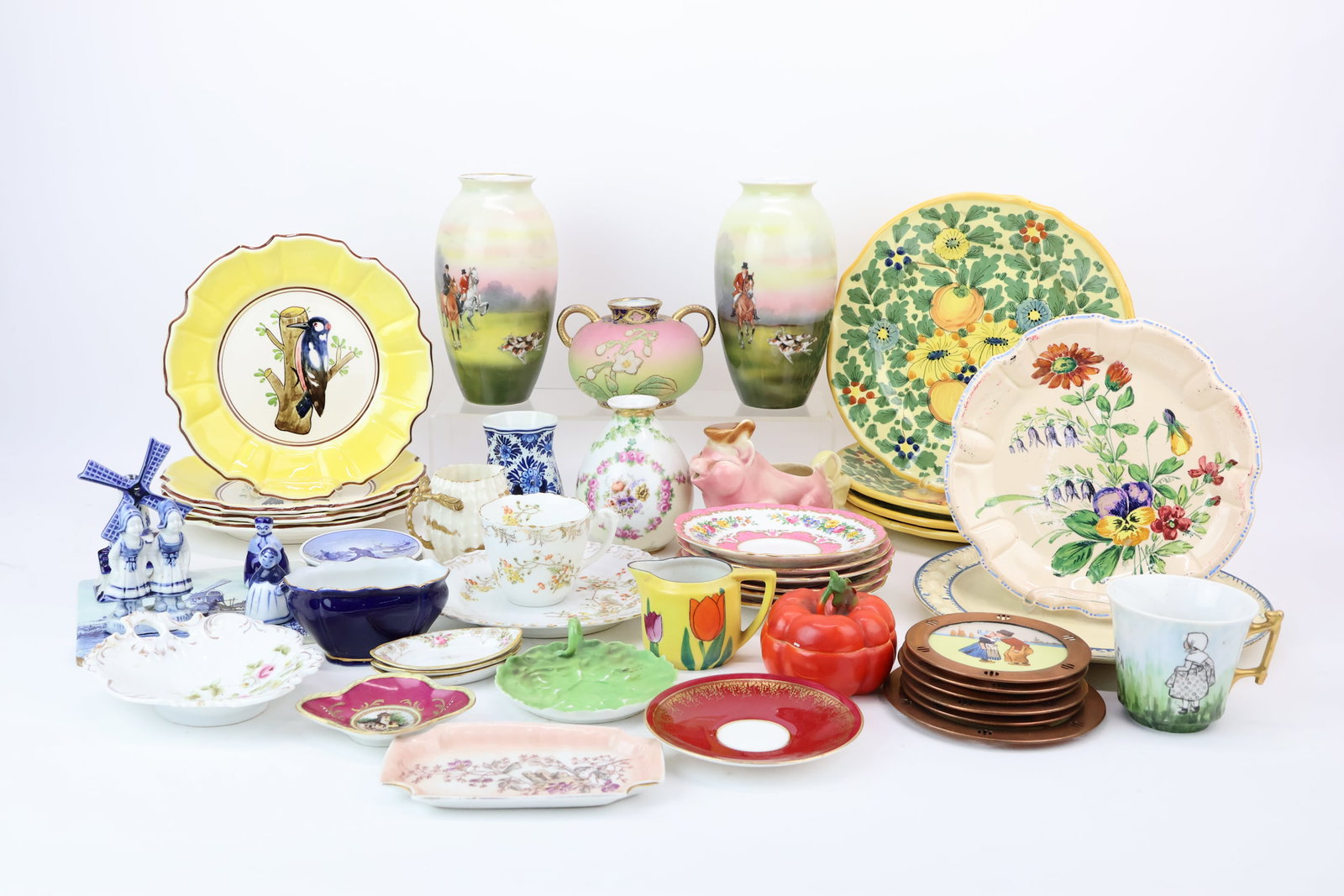 Group Of Assorted Table Articles (1 of 13)