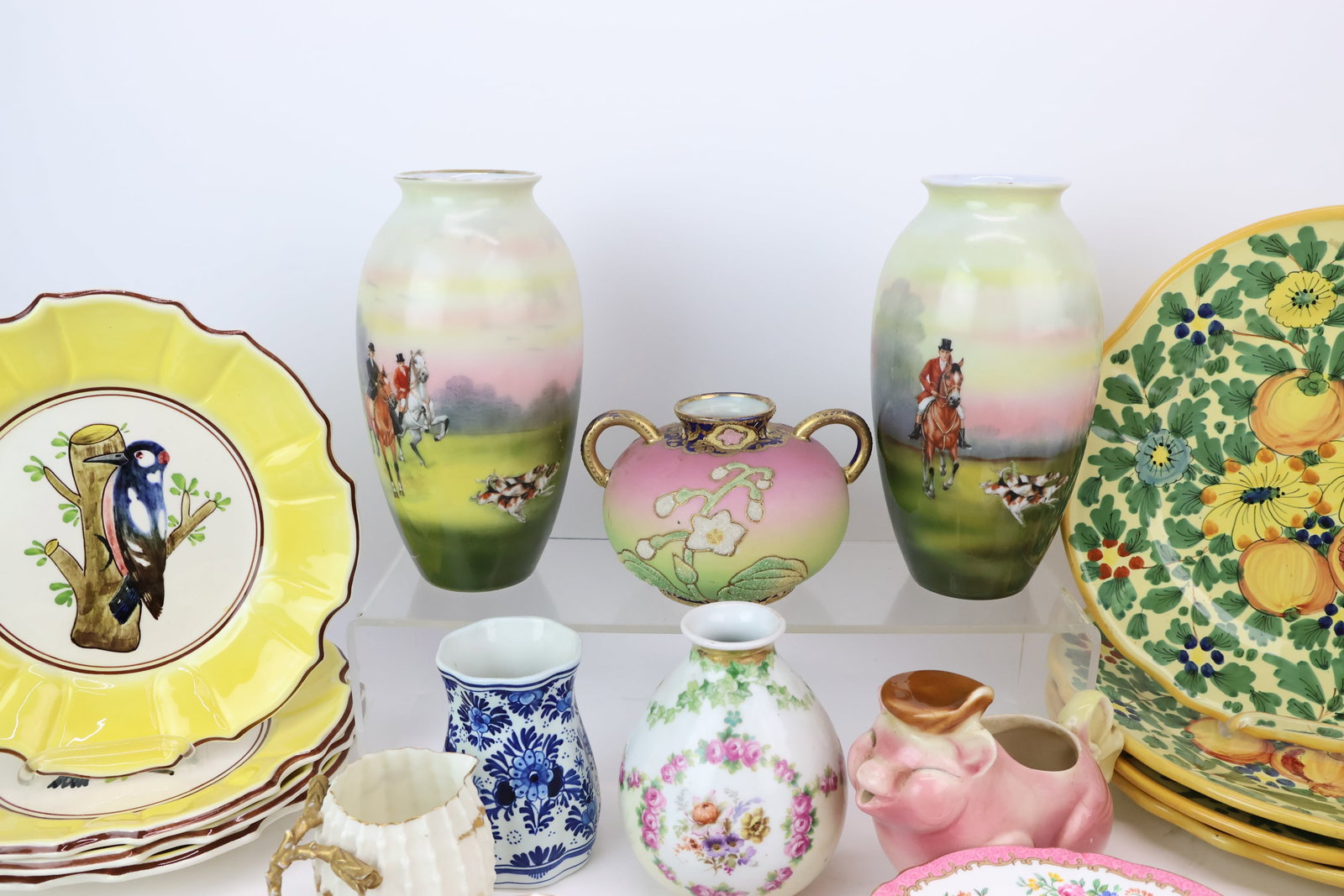 Group Of Assorted Table Articles - 4