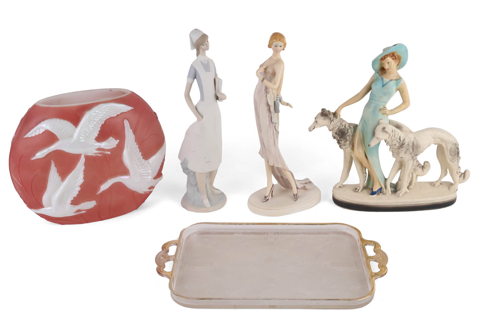Lladro Nurse with Charts Porcelain Figure (1 of 17)