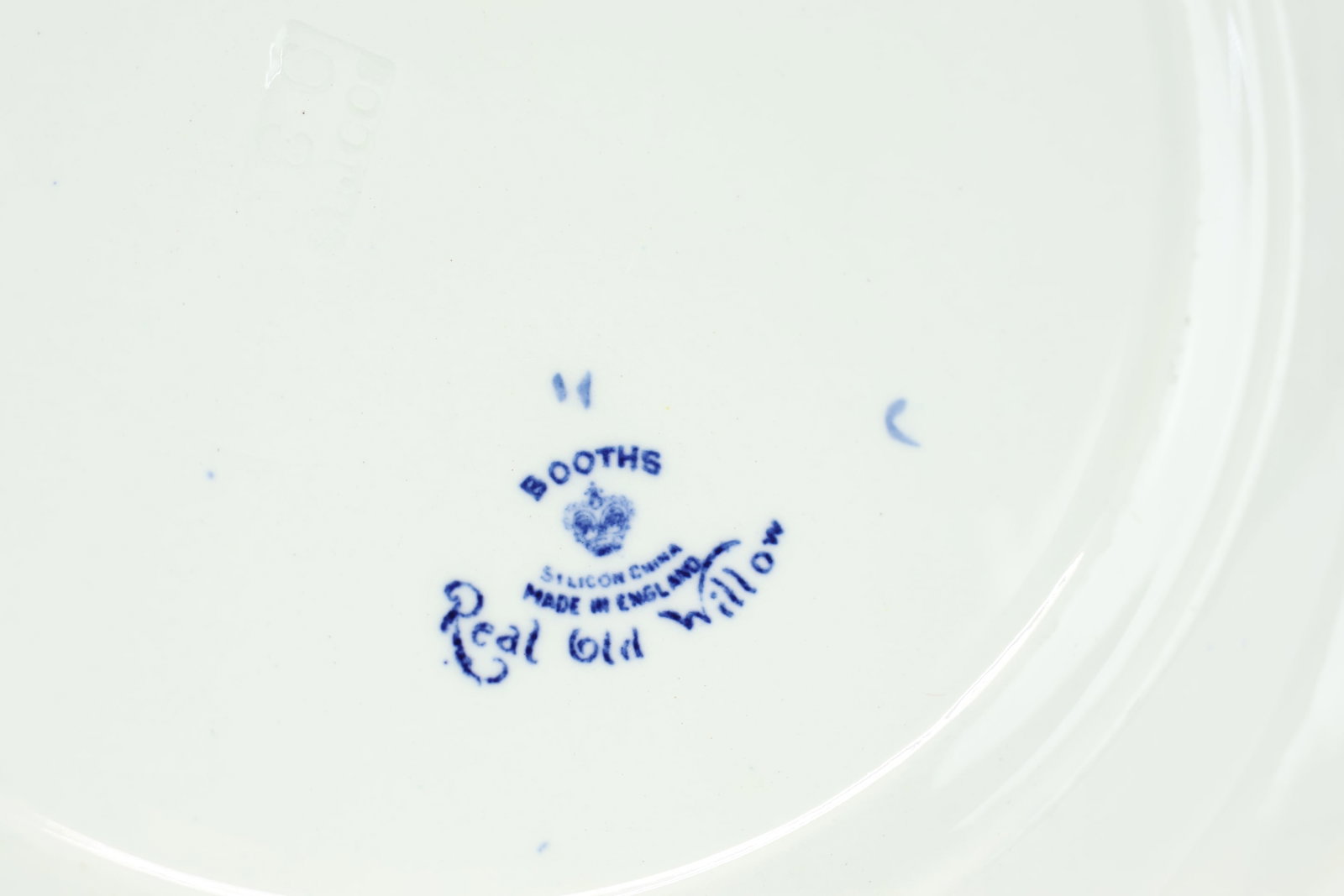Group of Five Assorted Serving Plates - 11
