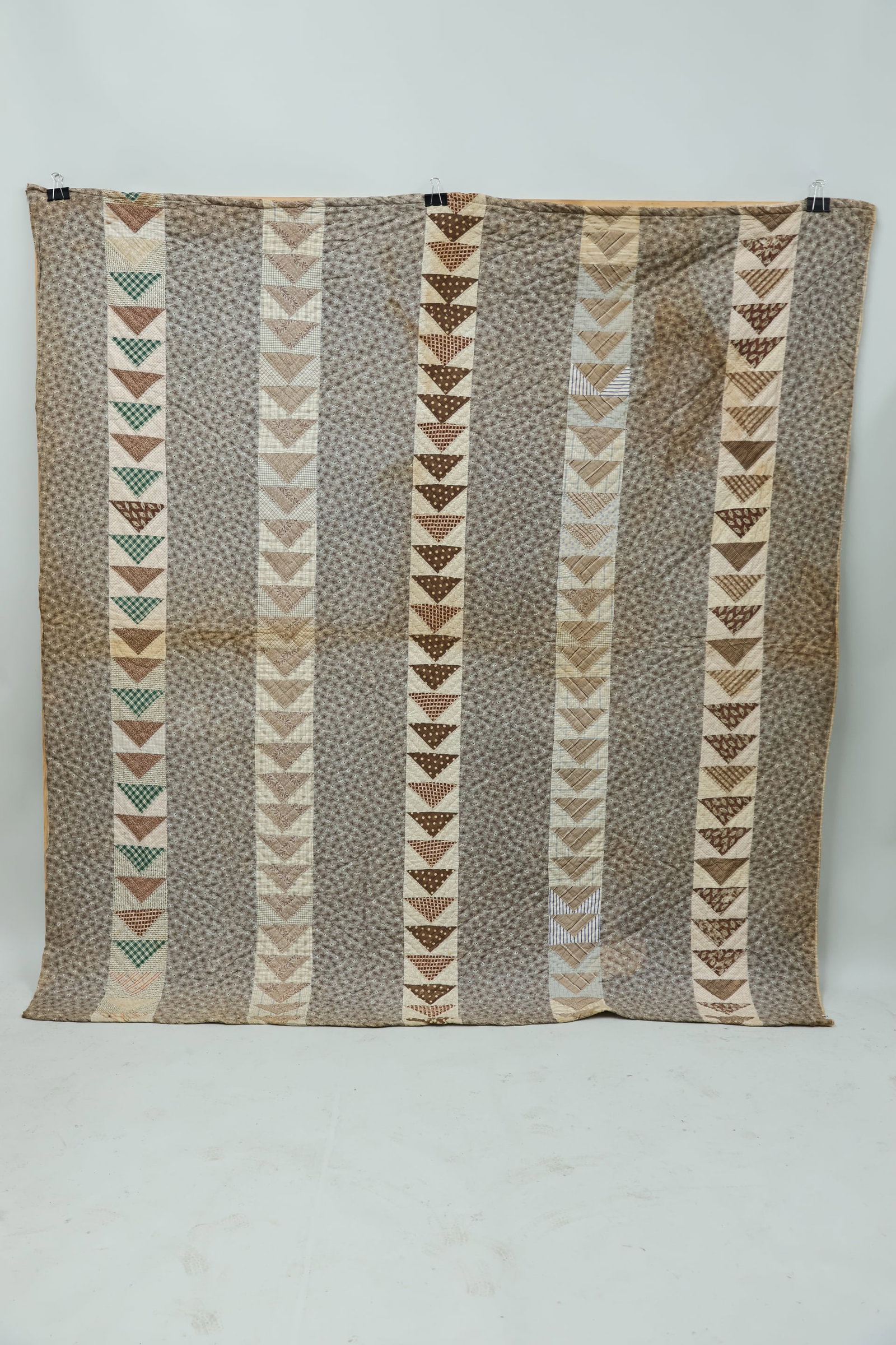 Group of Five Traditional Pattern Patchwork Quilts - 12